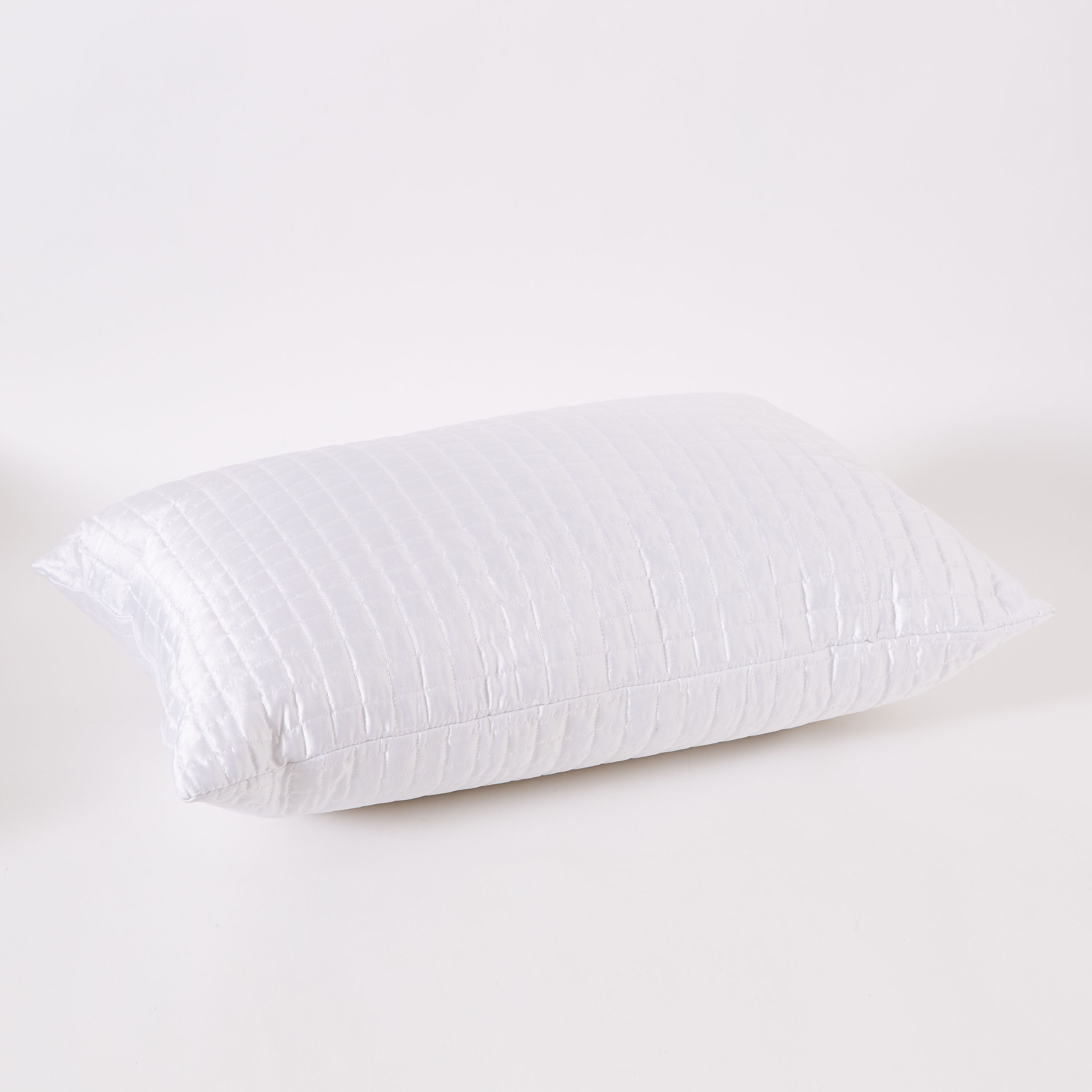 وسادة ساتان مبطنة سادة من جوناس - 50x75 سم-hbxdecorandfurnishings-bedding-duvetsandpillows-image-6