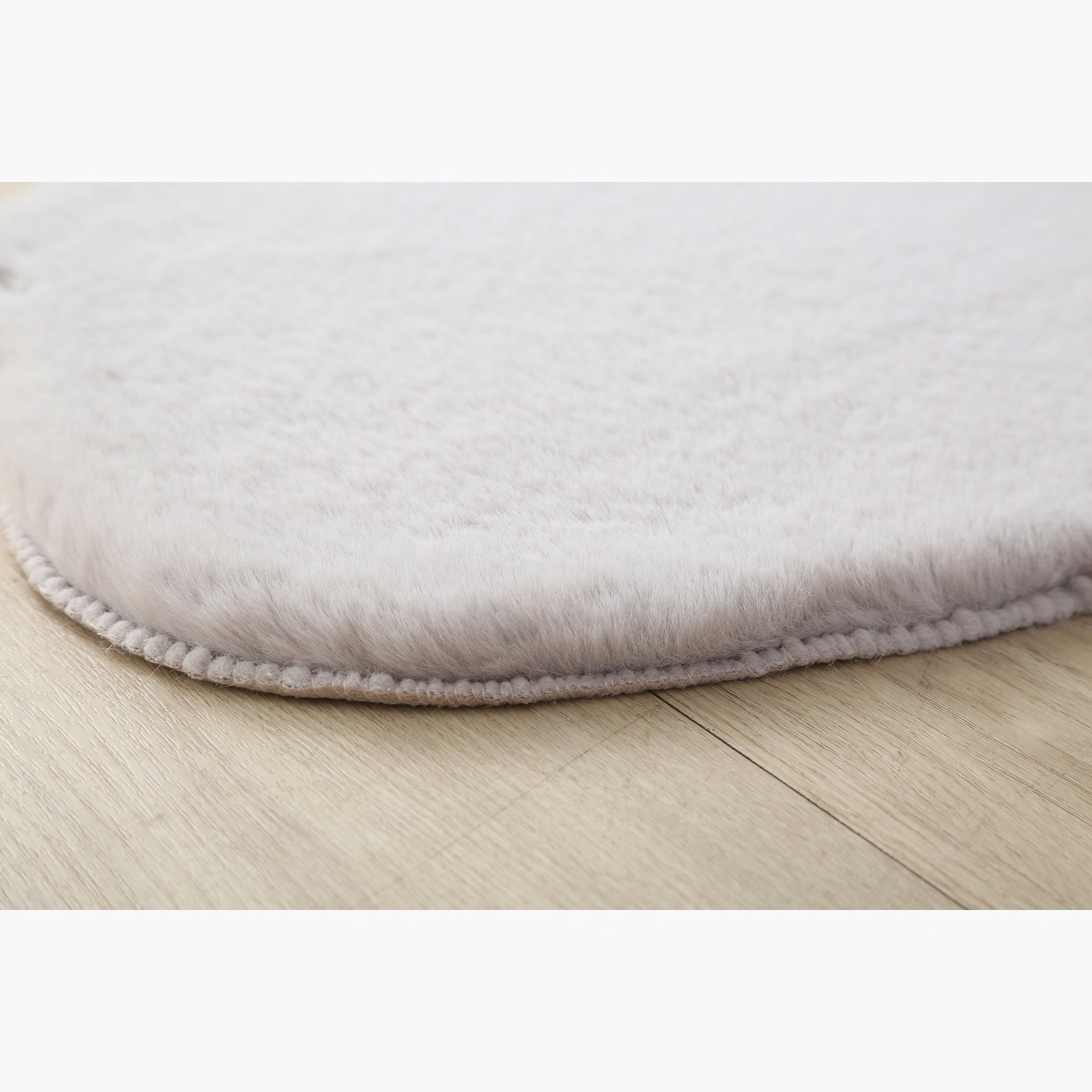 سجادة فائقة النعومة بشكل فراشة من بن - 70×90 سم-hbxhomeware-hbxkidsandyouth-image-2