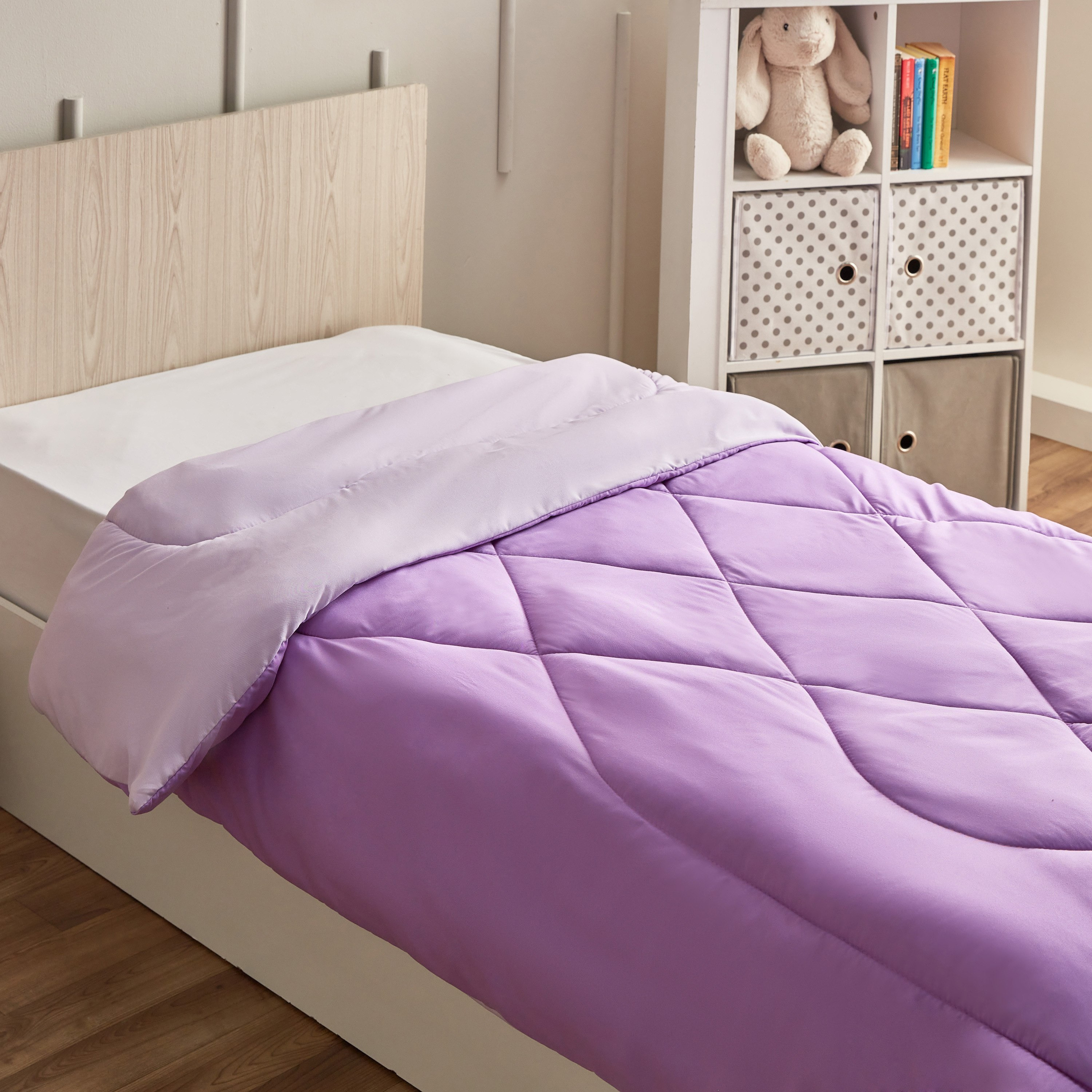 لحاف فردي ألياف دقيقة قابل للاستخدام على الوجهين من فيرا - 220x135 سم-hbxhomeware-hbxkidsandyouth-image-1