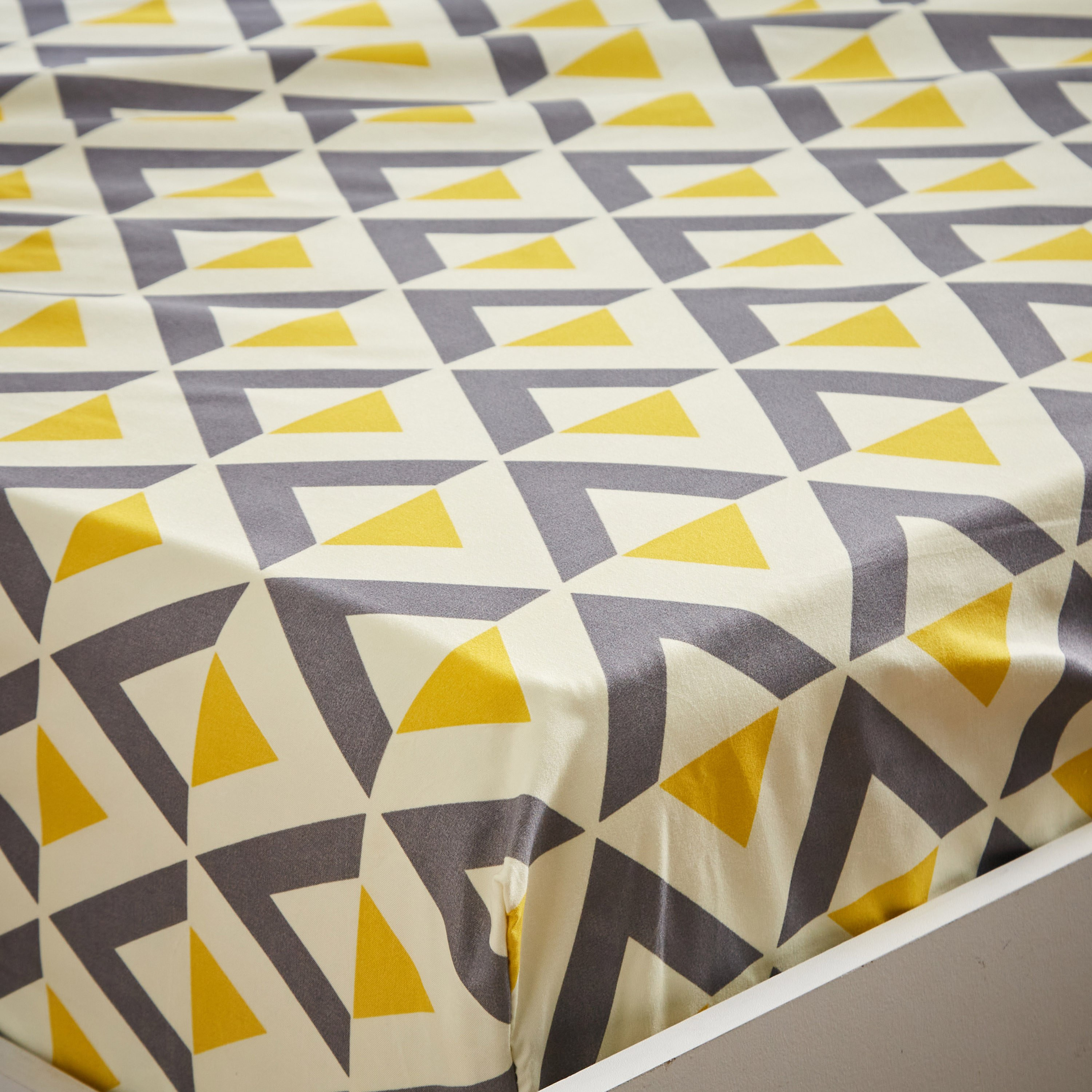 شرشف سرير مطاطي فردي من أونتاريو أزتيك - 90×200+20 سم-hbxhomeware-hbxbedroom-image-4