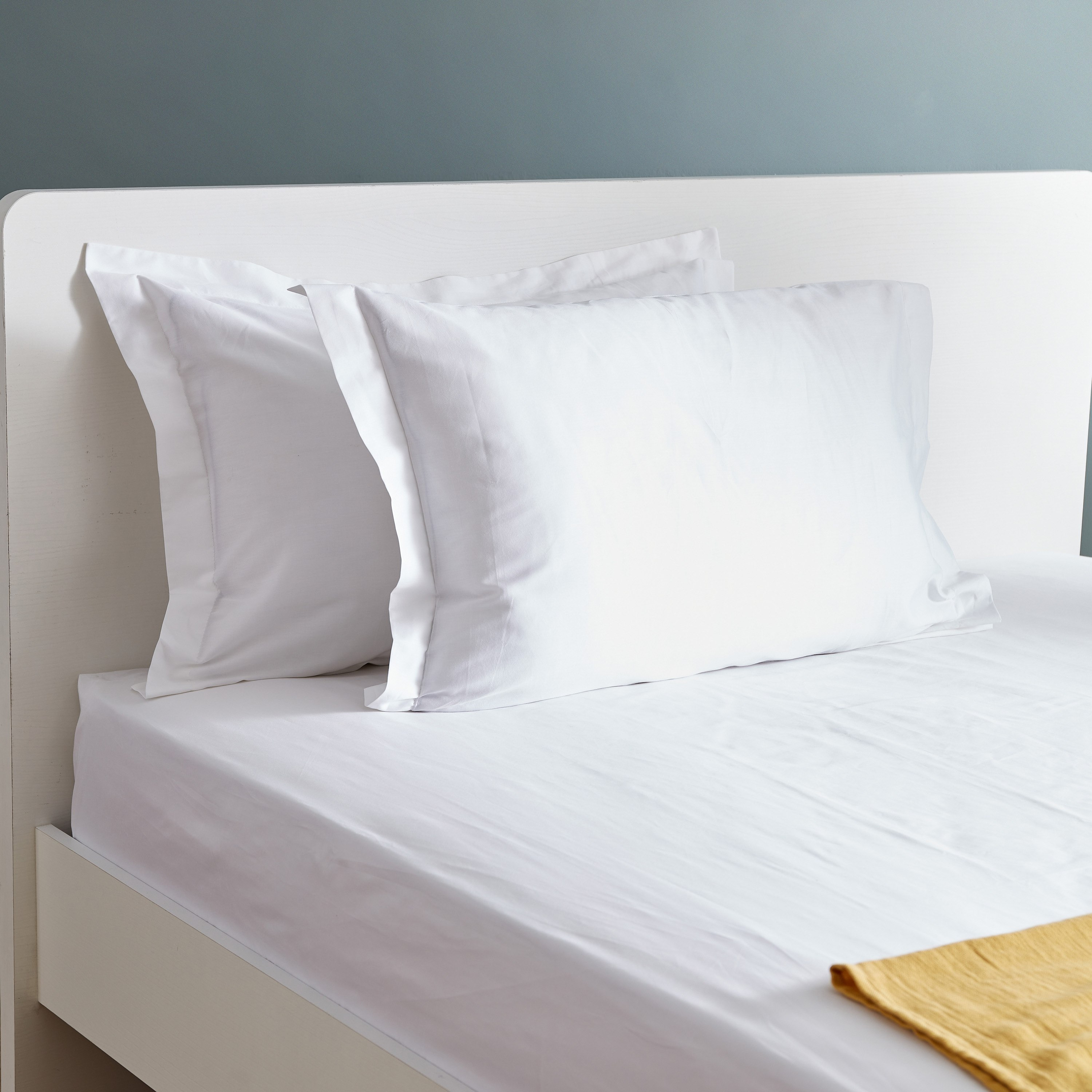 طقم غطاء وسادة قطعتين معالج بتقنية آي إن هانس من إيكو ريتش - 50x75+5 سم-hbxhomeware-hbxbedroom-image-1