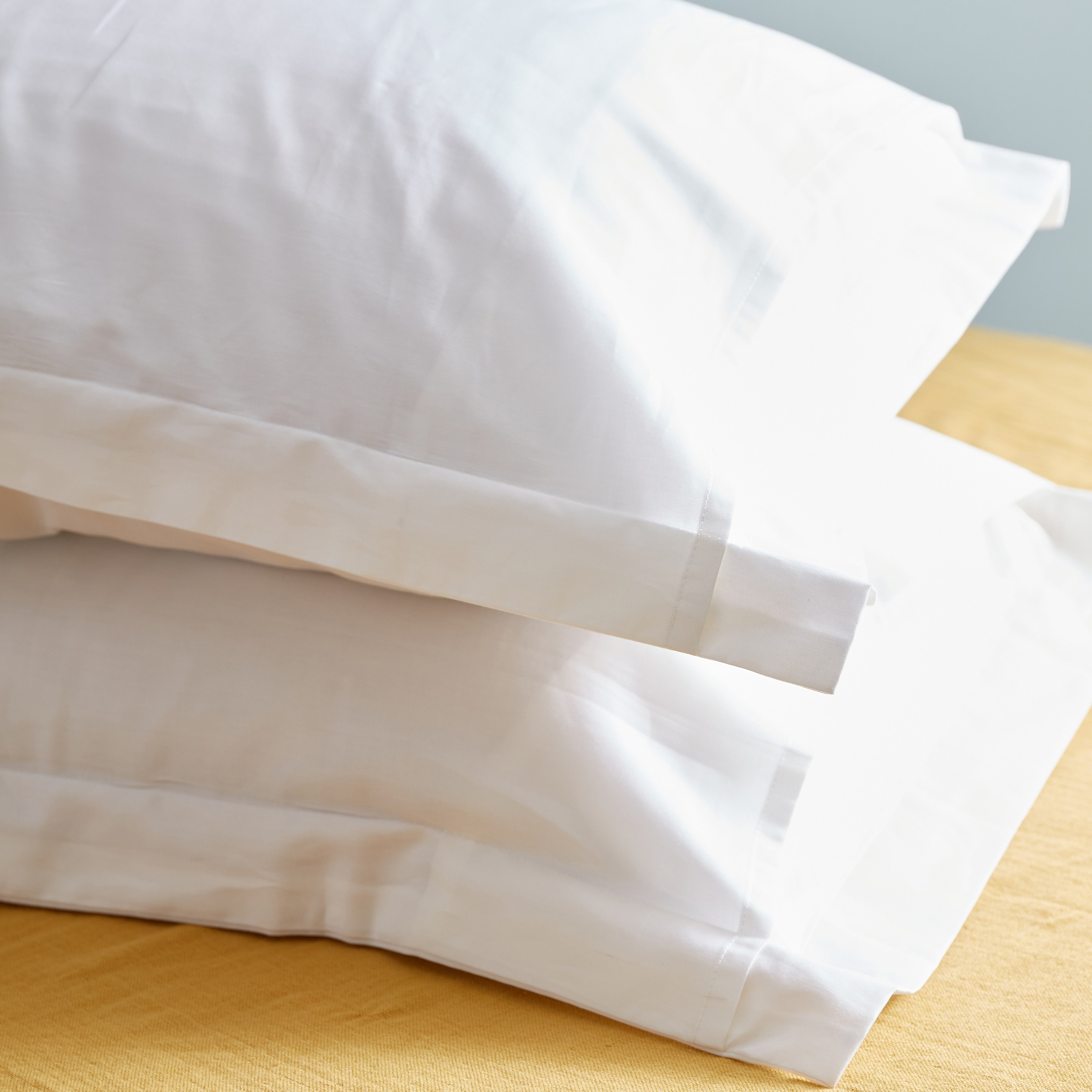 طقم غطاء وسادة قطعتين معالج بتقنية آي إن هانس من إيكو ريتش - 50x75+5 سم-hbxhomeware-hbxbedroom-image-3