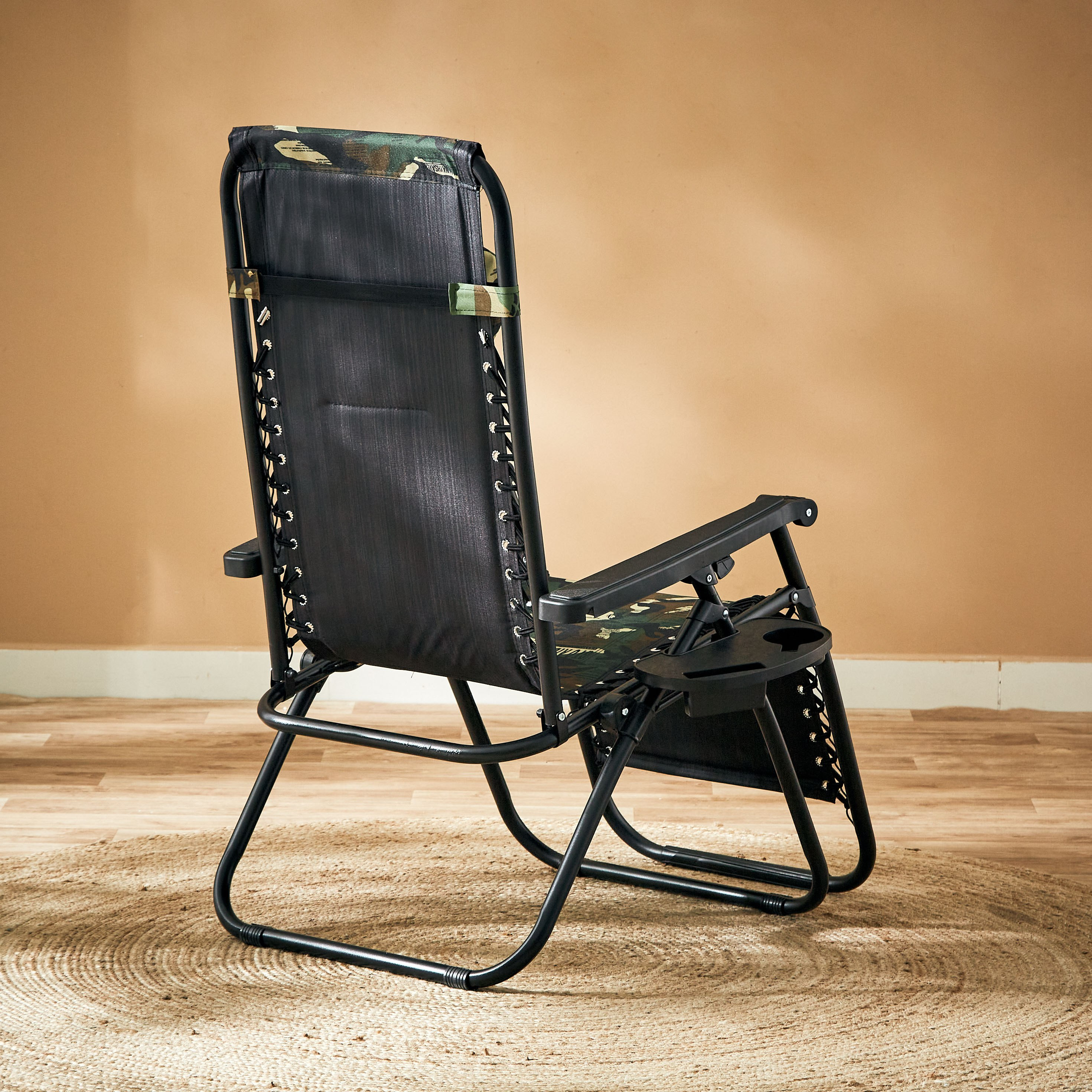 كرسي استرخاء للجلسات الخارجية بحامل أكواب ومساند ذراعين من باتيكس-hbxfurniture-outdoor-swingsandchairs-image-2