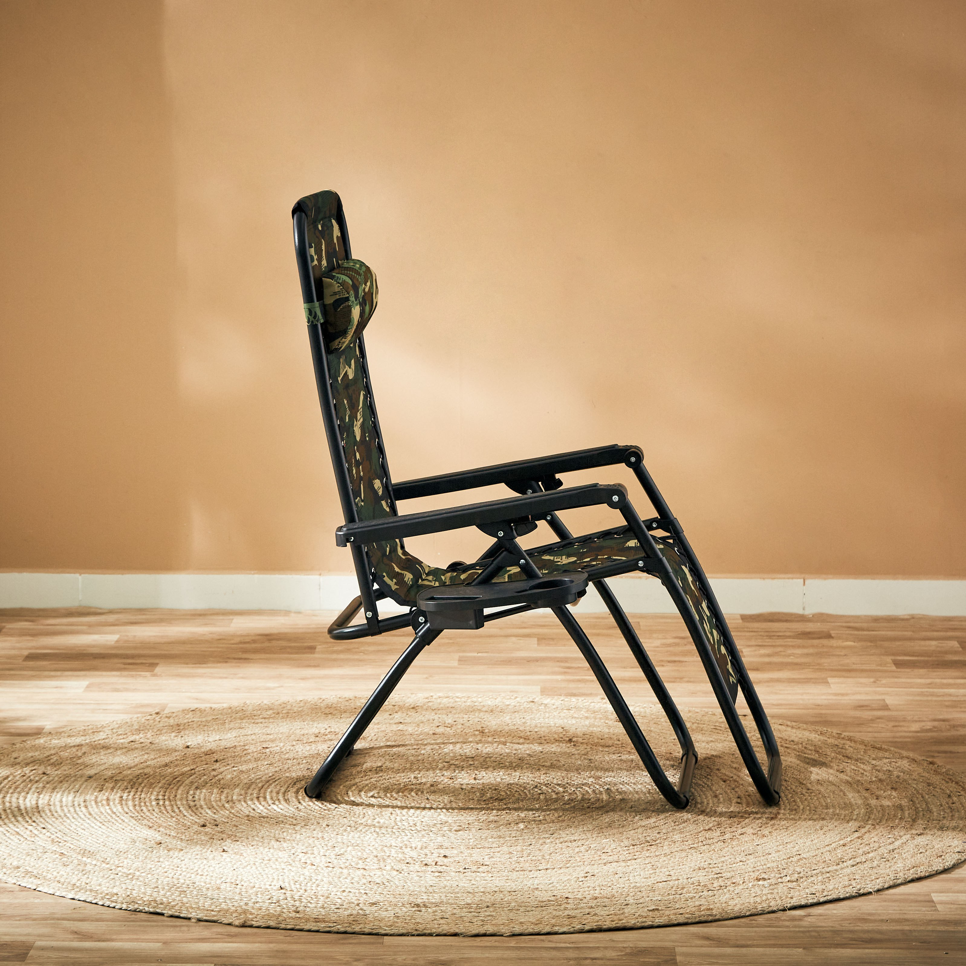 كرسي استرخاء للجلسات الخارجية بحامل أكواب ومساند ذراعين من باتيكس-hbxfurniture-outdoor-swingsandchairs-image-9