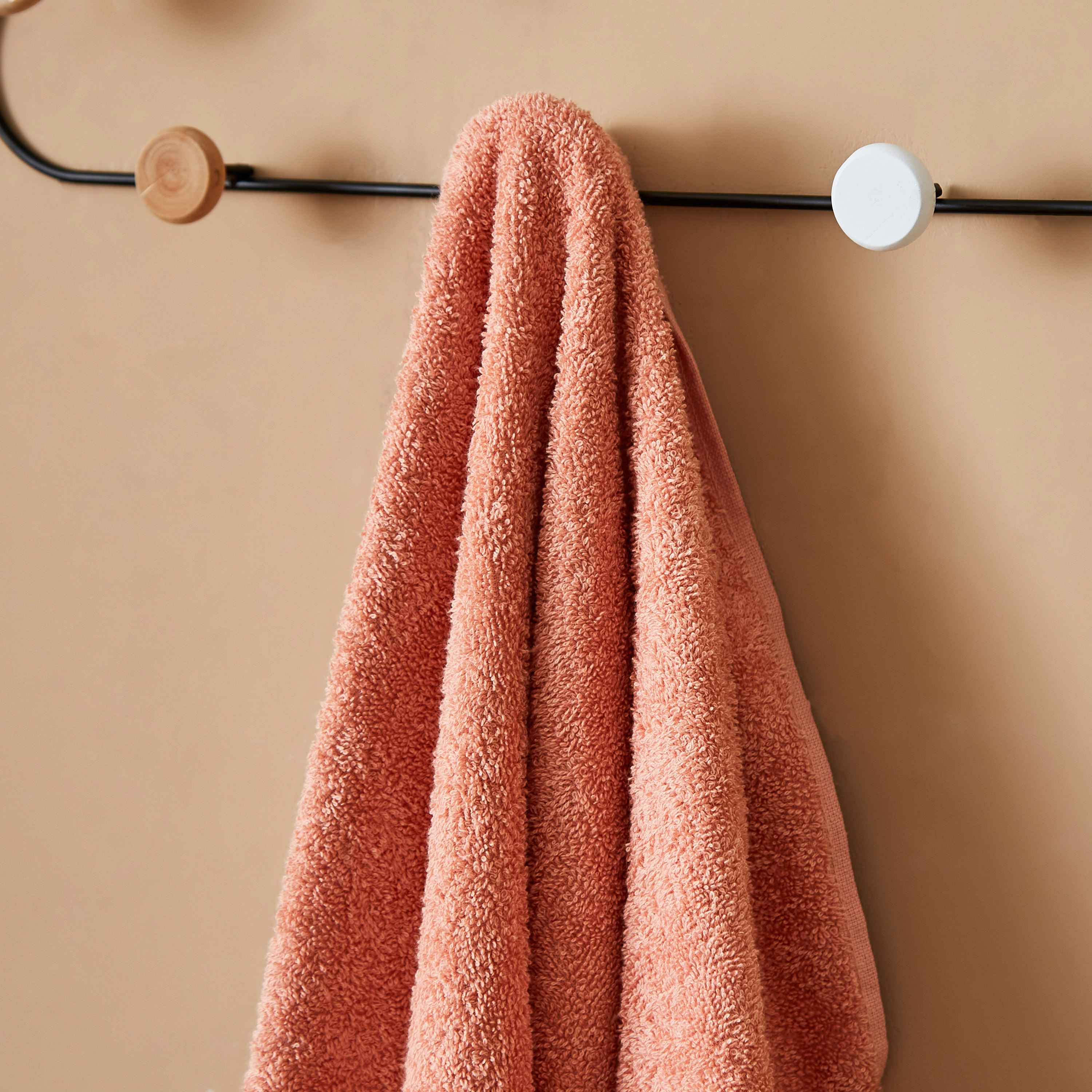 منشفة حمّام من إسينشيال - 90x150 سم-hbxbathroom-bathroomtextiles-image-2