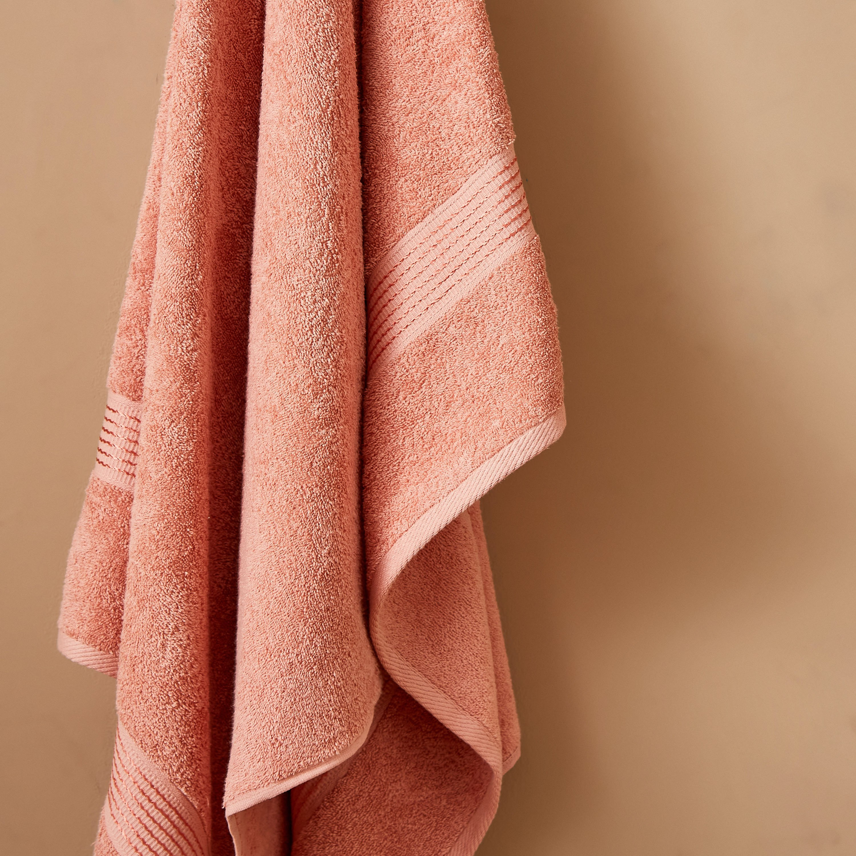 منشفة حمّام من إسينشيال - 90x150 سم-hbxbathroom-bathroomtextiles-image-3