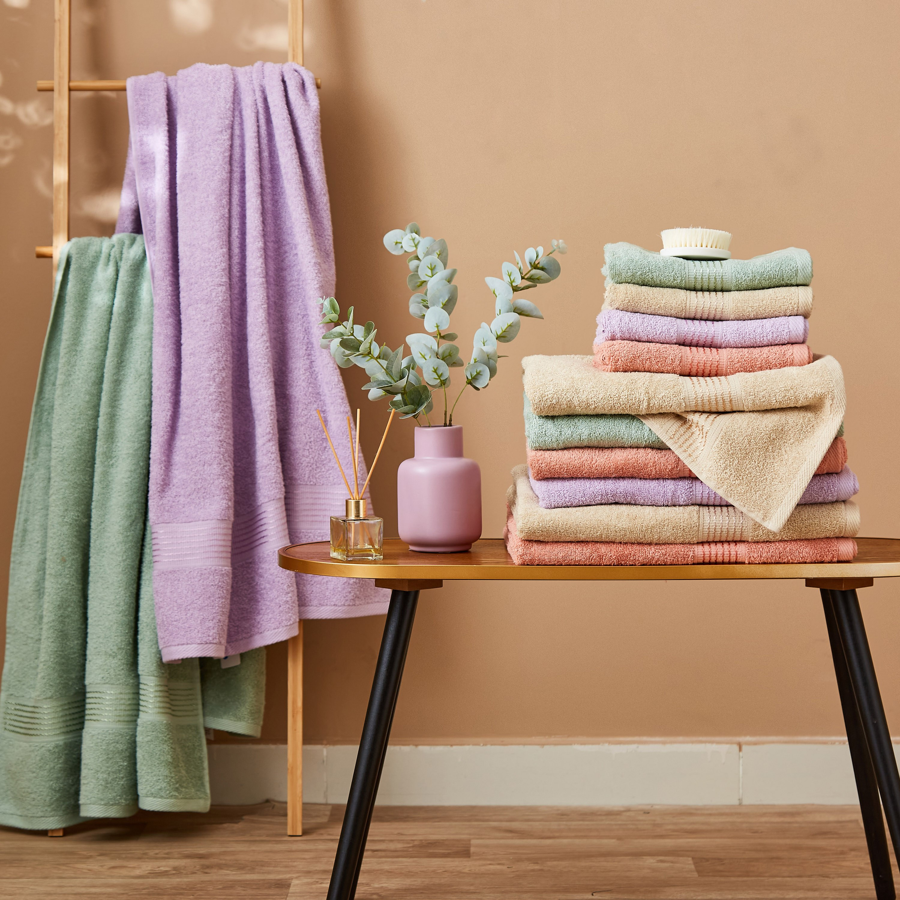 منشفة حمام ممشطة من إيسينشال - 70×140 سم-hbxbathroom-bathroomtextiles-image-4