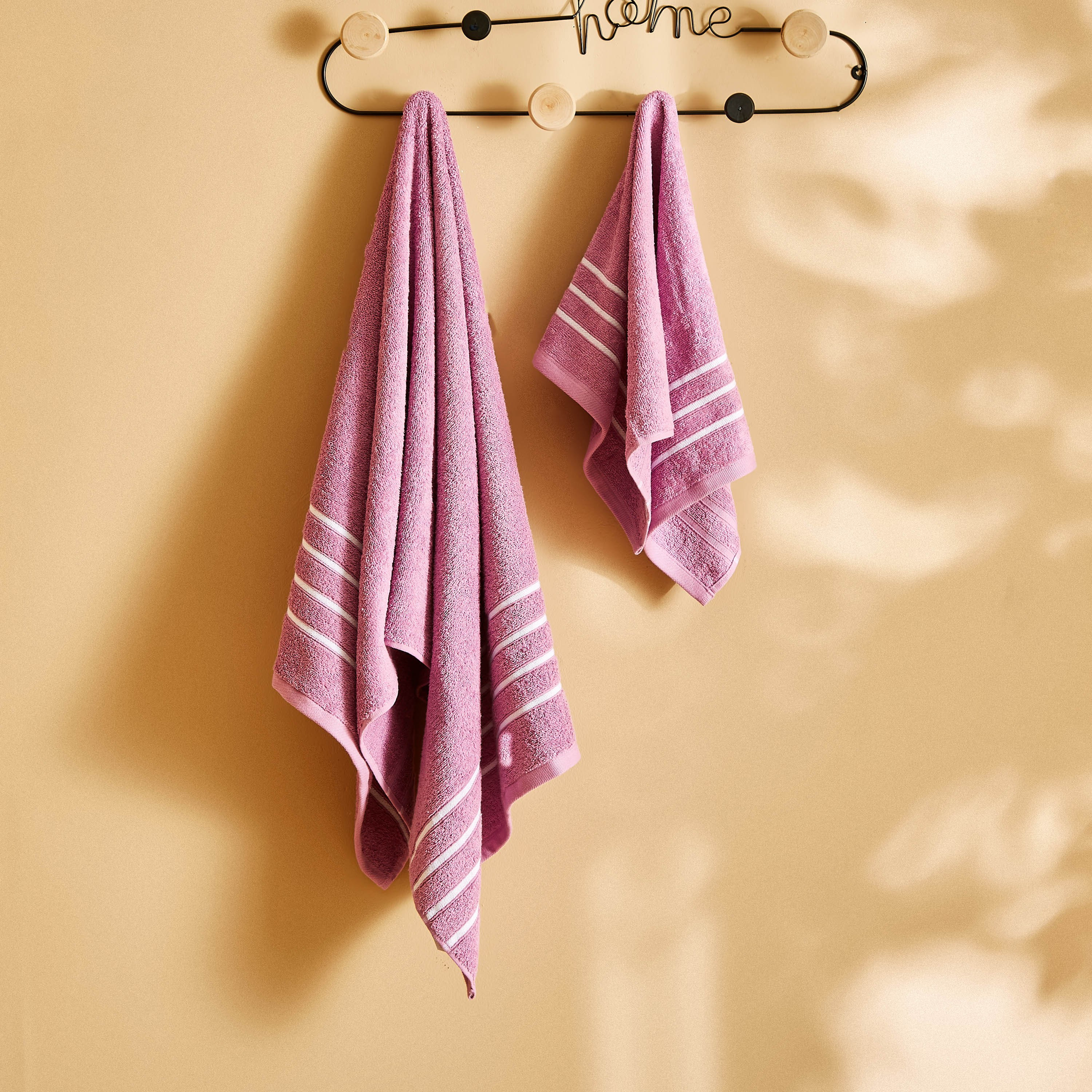 Snoopy Kids Carded Hand Towel - 40x70 cm-hbxhomeware-hbxkidsandyouth-image-4