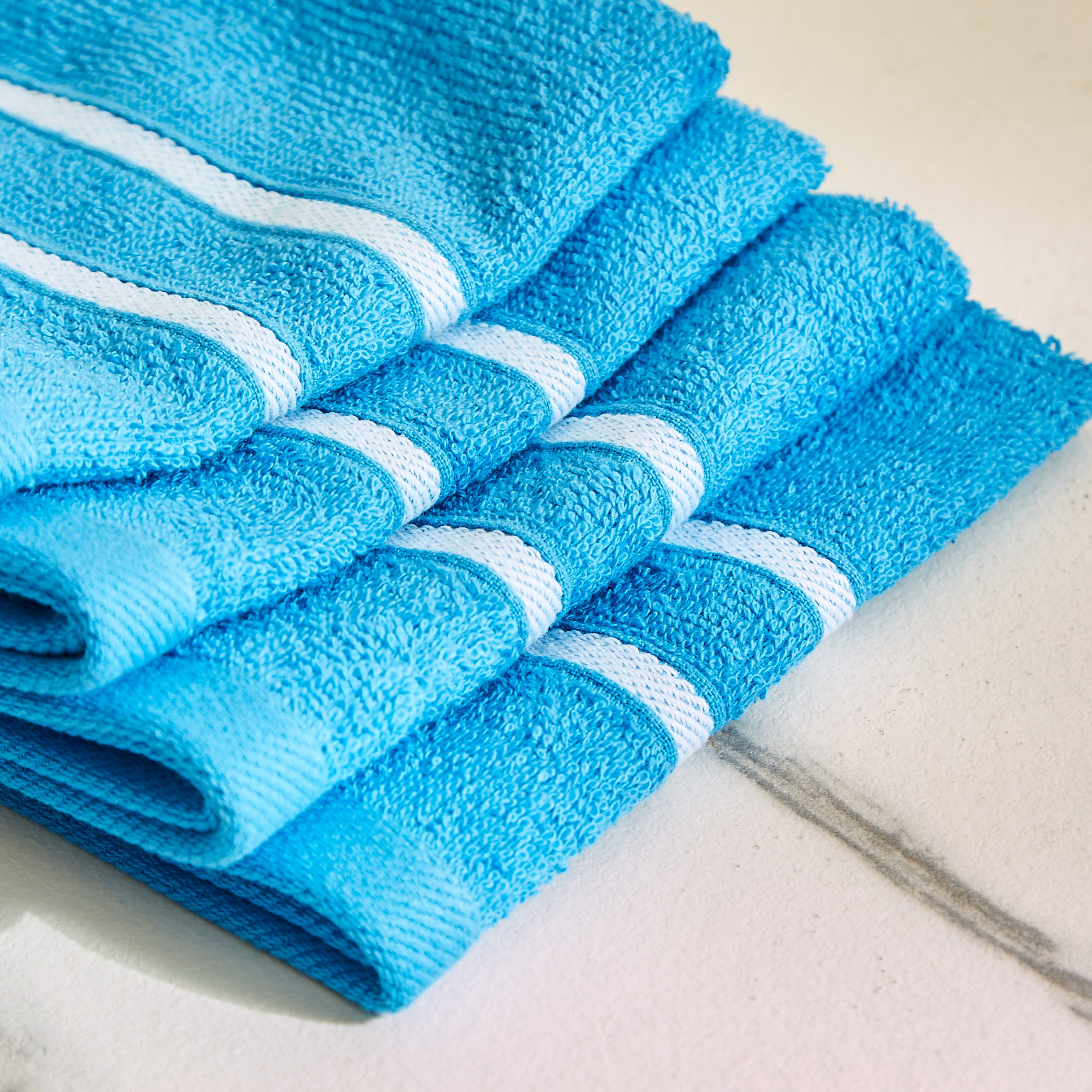 Snoopy 4-Piece Kids' Carded Face Towel Set - 30x30 cm-hbxhomeware-hbxkidsandyouth-image-3
