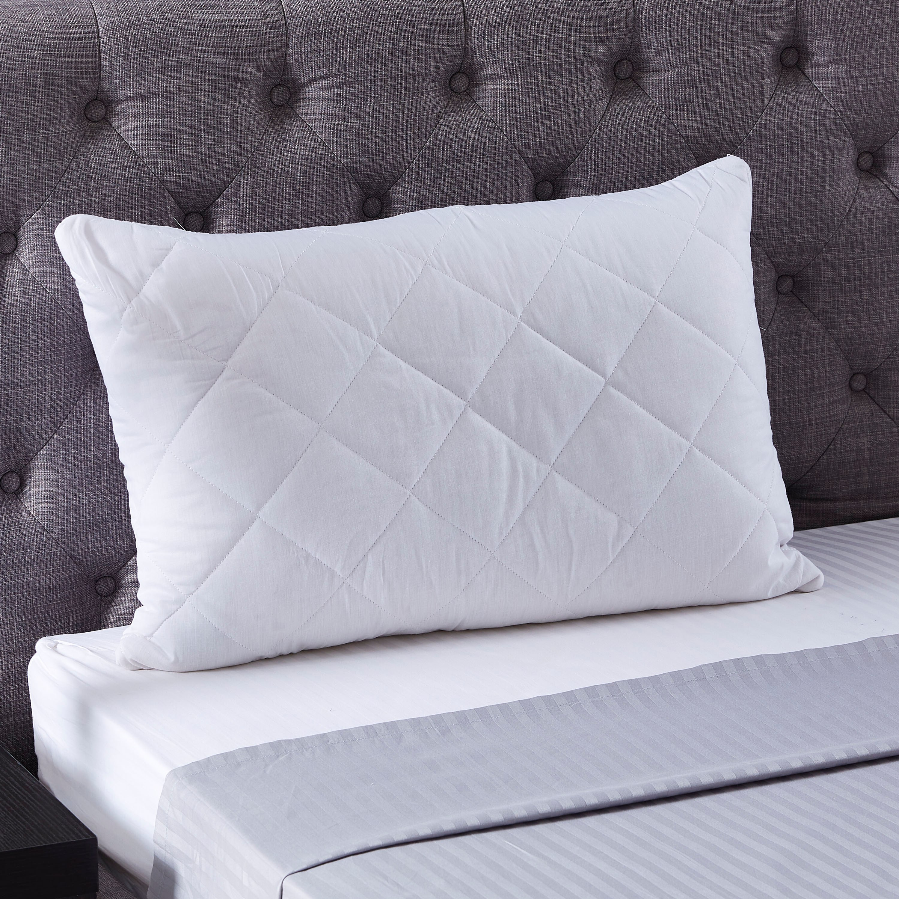 Hilton Microfiber Pillow Protector - 50x75 cm