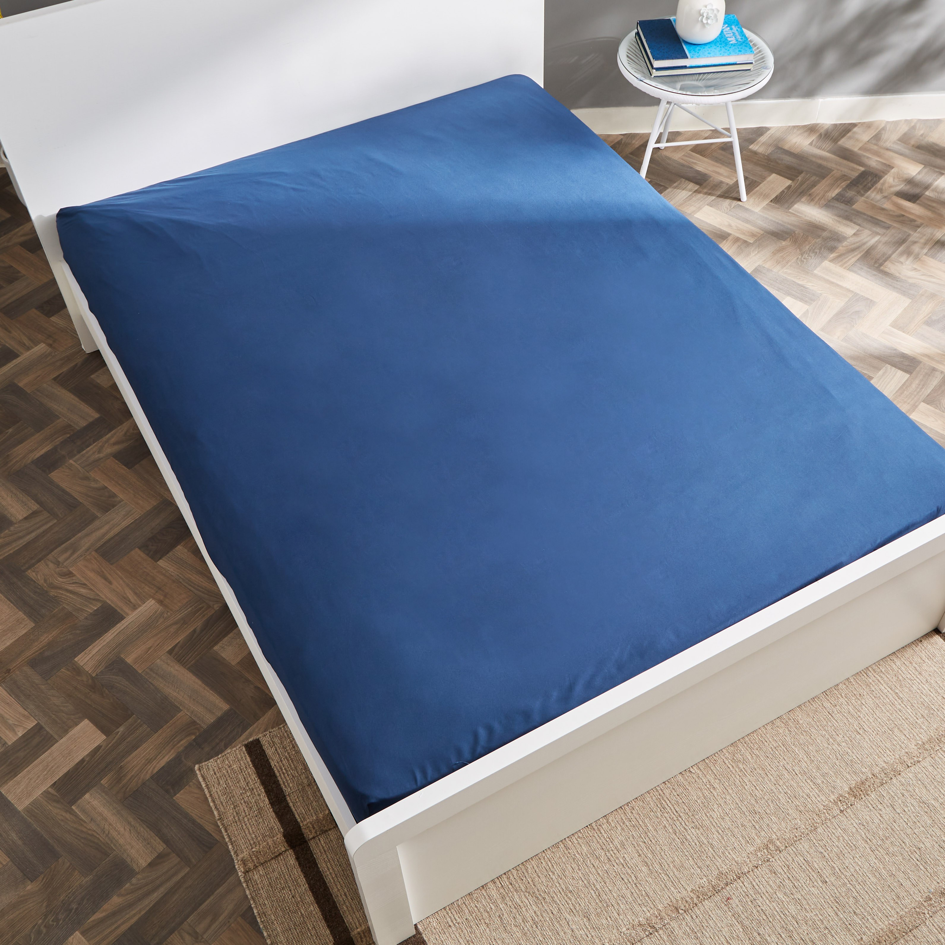 شرشف مطاطي كينج سادة من الألياف الدقيقة من ديربي - 180x200+25 سم-hbxhomeware-hbxbedroom-image-6