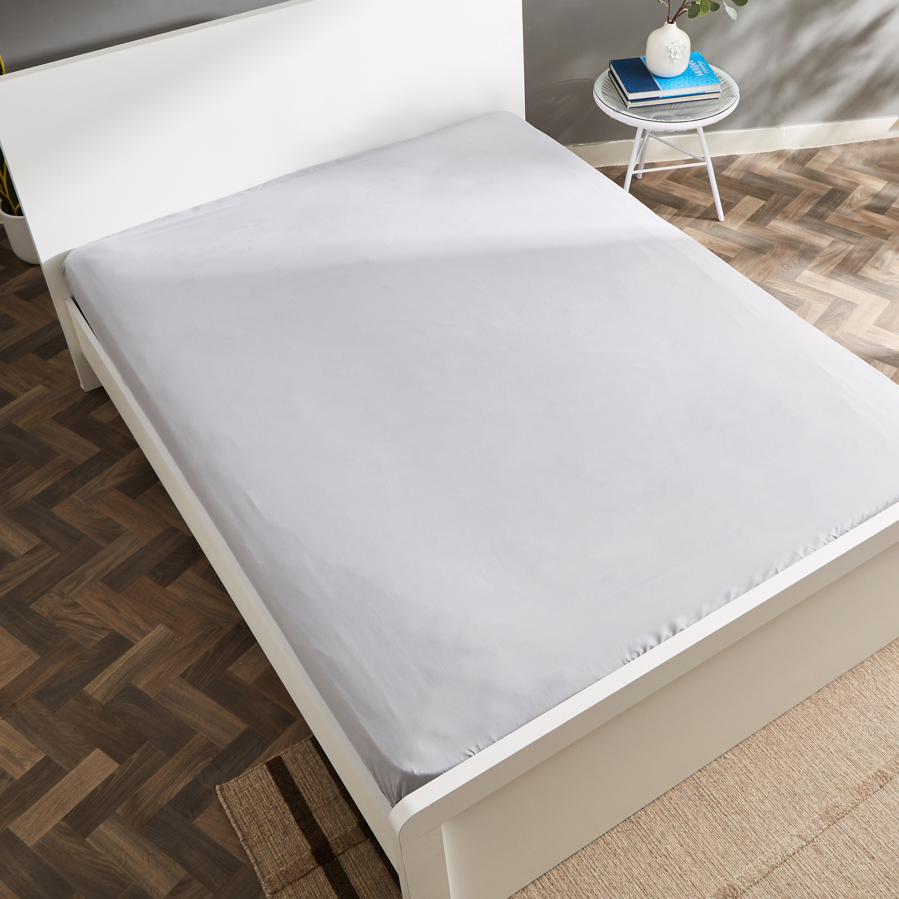 شرشف مطاطي كينج سادة من الألياف الدقيقة من ديربي - 180x200+25 سم-hbxhomeware-hbxbedroom-image-4