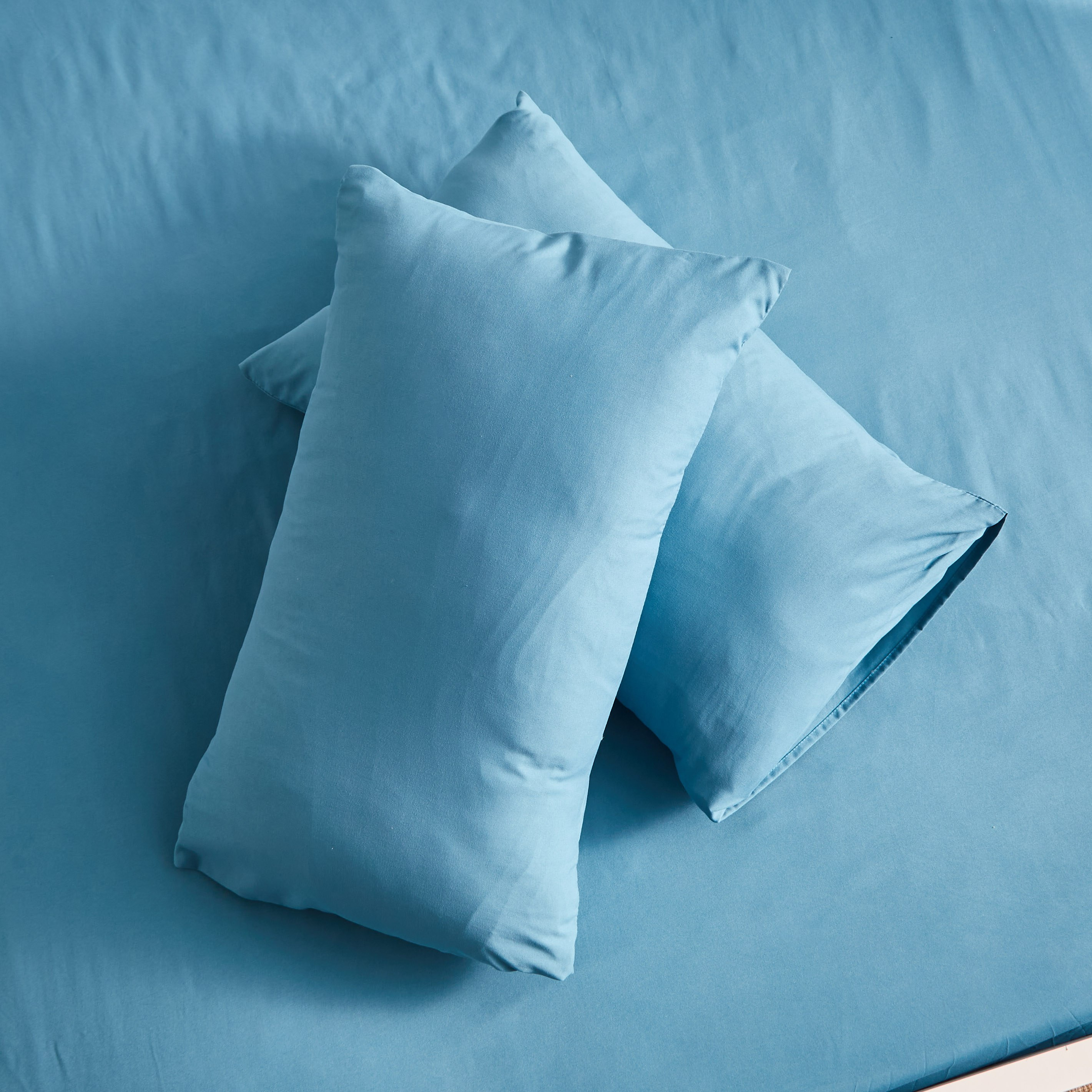 Derby 2-Piece Reversible Solid Microfibre Pillowcase Set - 45x70 cm-hbxhomeware-hbxbedroom-image-2