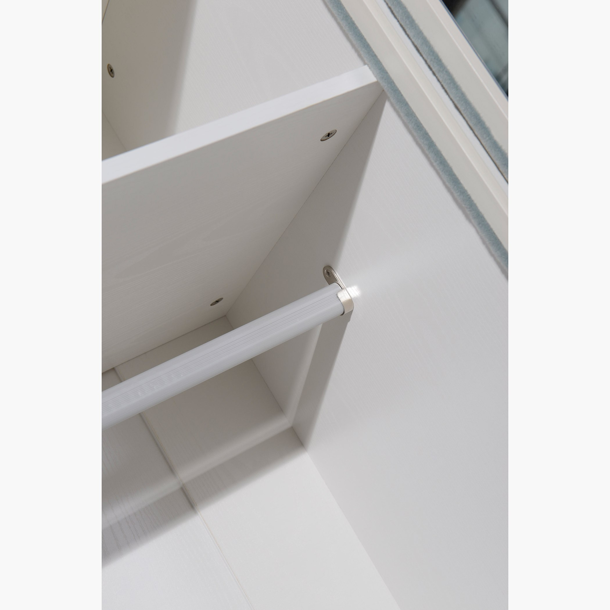 خزانة ملابس صغيرة بباب انزلاقي ومرآة من هالمستاد-hbxfurniture-wardrobes-image-7