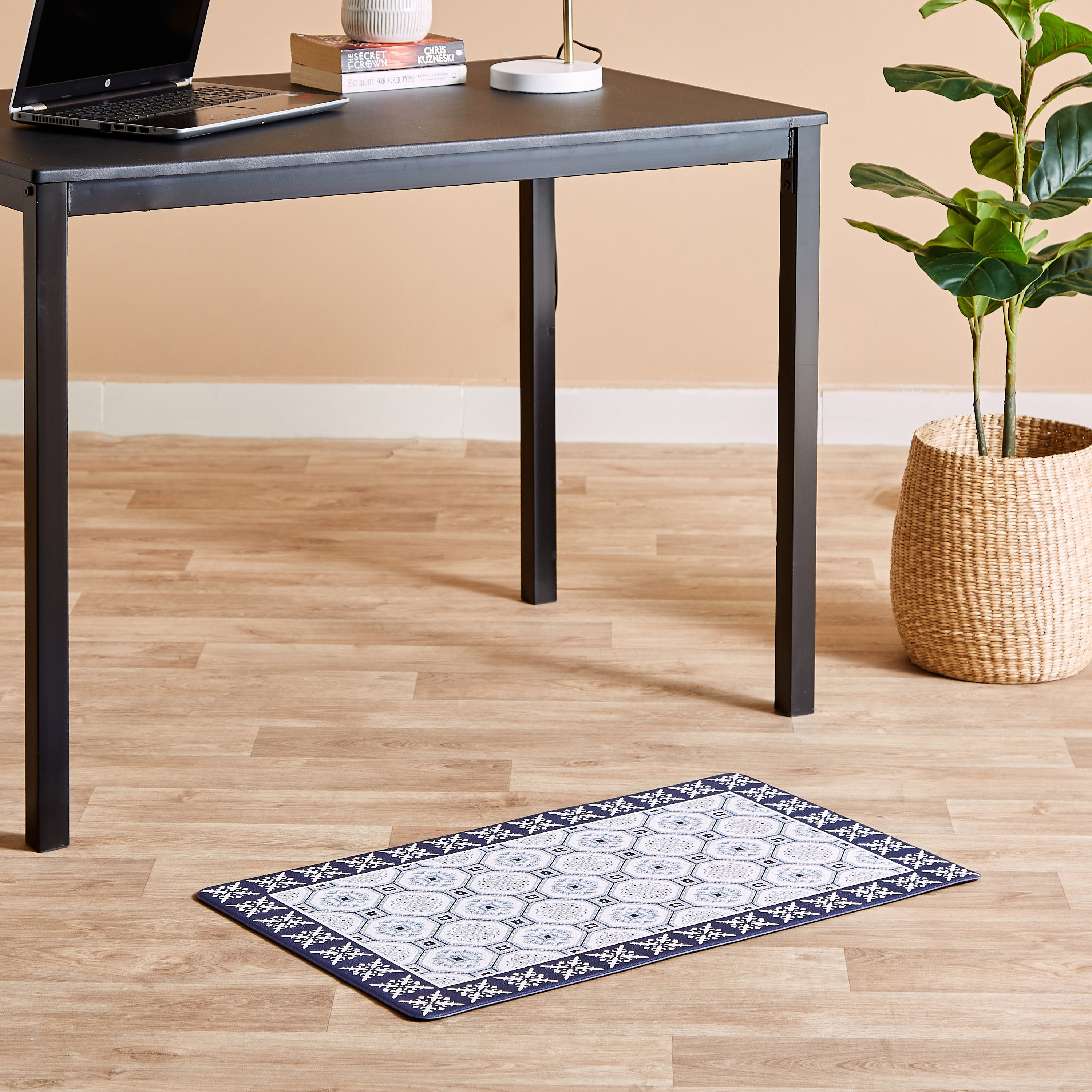 سجادة مقاومة للتعب بي في سي بطبعات من ريزا- 45x75 سم-hbxhomeware-hbxlivingroom-image-6