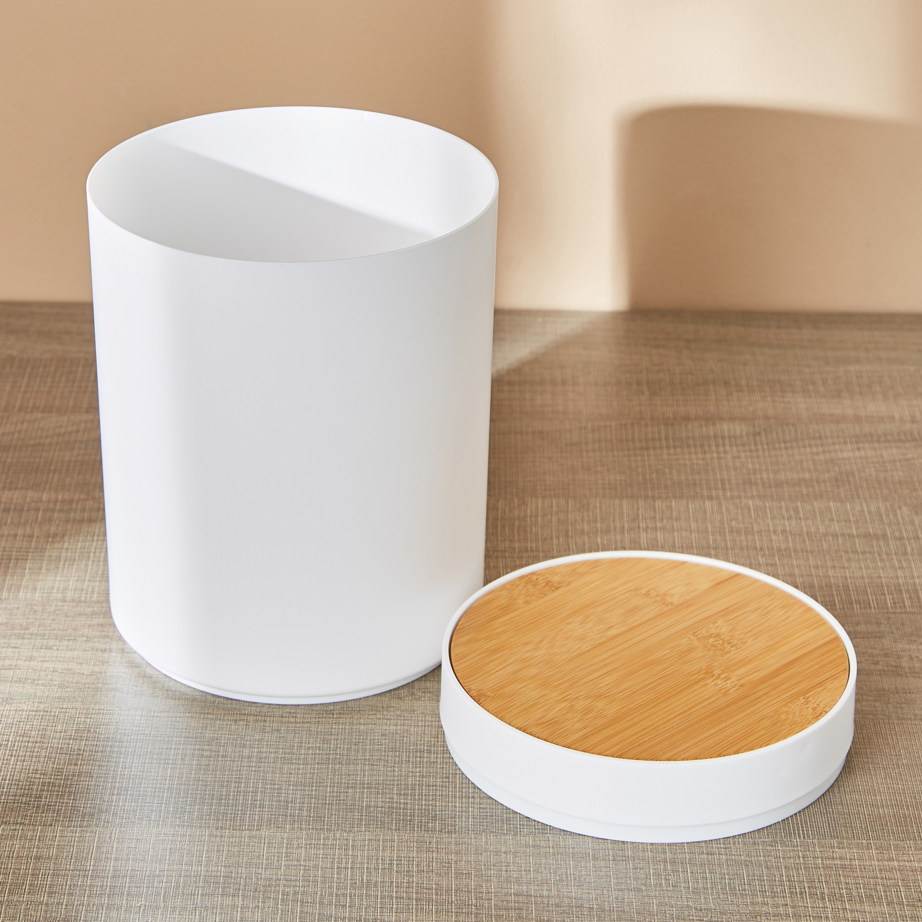 سلة نفايات بغطاء متأرجح من هيوجو - 17.5x25 سم-PROMO_HB_AE_B1G1_250925-image-3