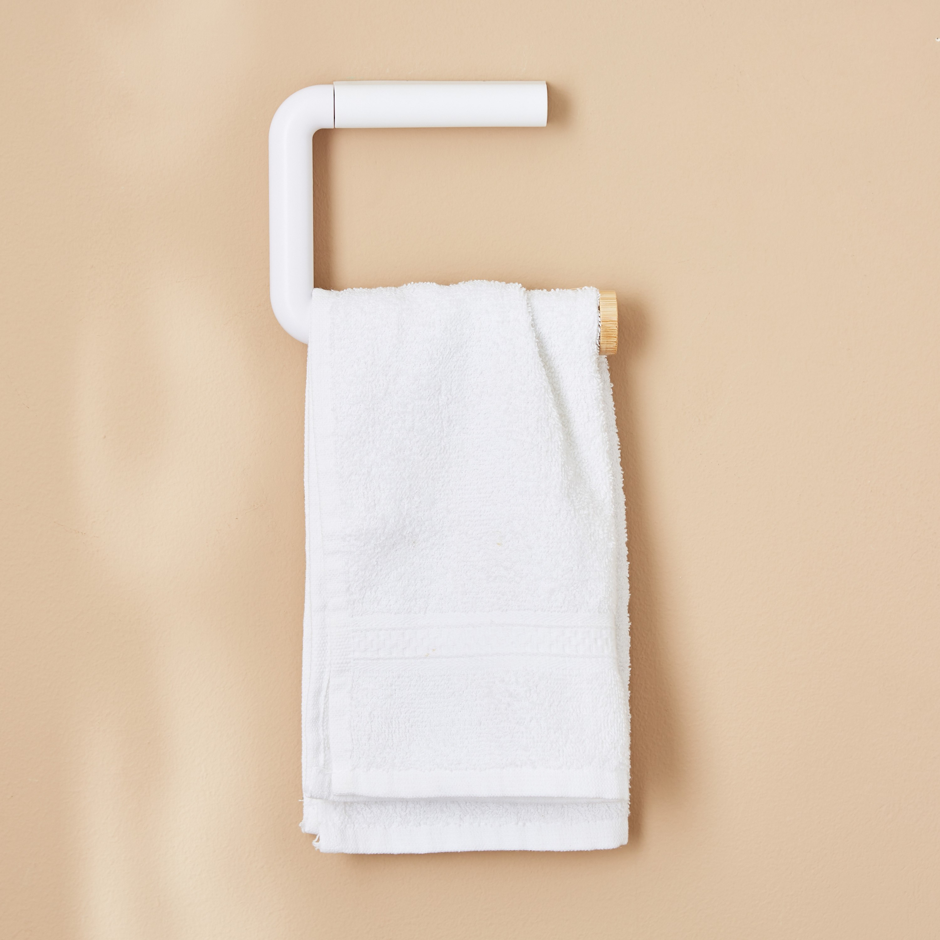 حامل بكرات من هيوجو - 15.6x3x12 سم-hbxbathroom-bathroomstorage-towelholdersandstands-image-1
