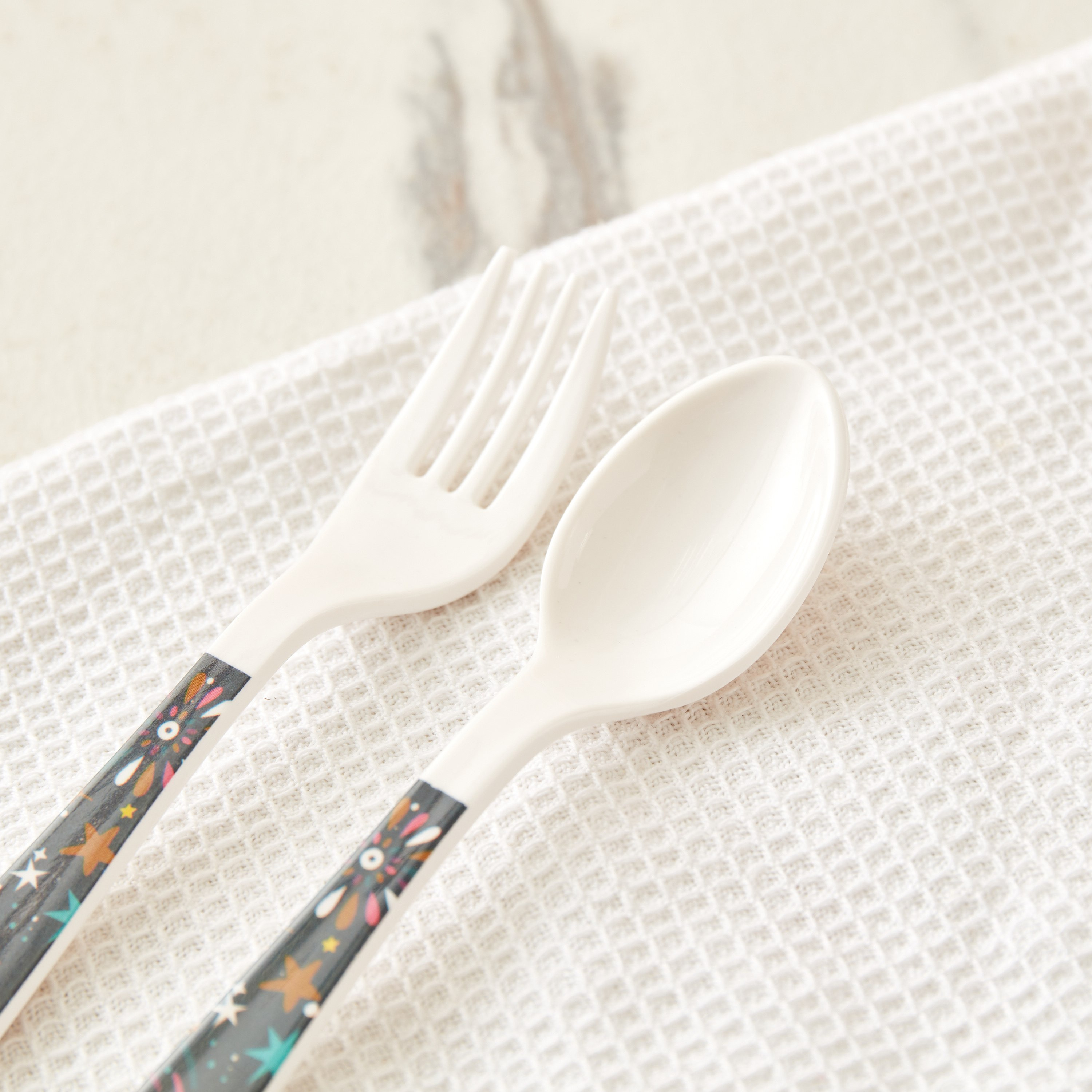 طقم أدوات مائدة ميلامين قطعتين من ترينيتي - 16 سم-hbxhomeware-hbxkidsandyouth-image-3