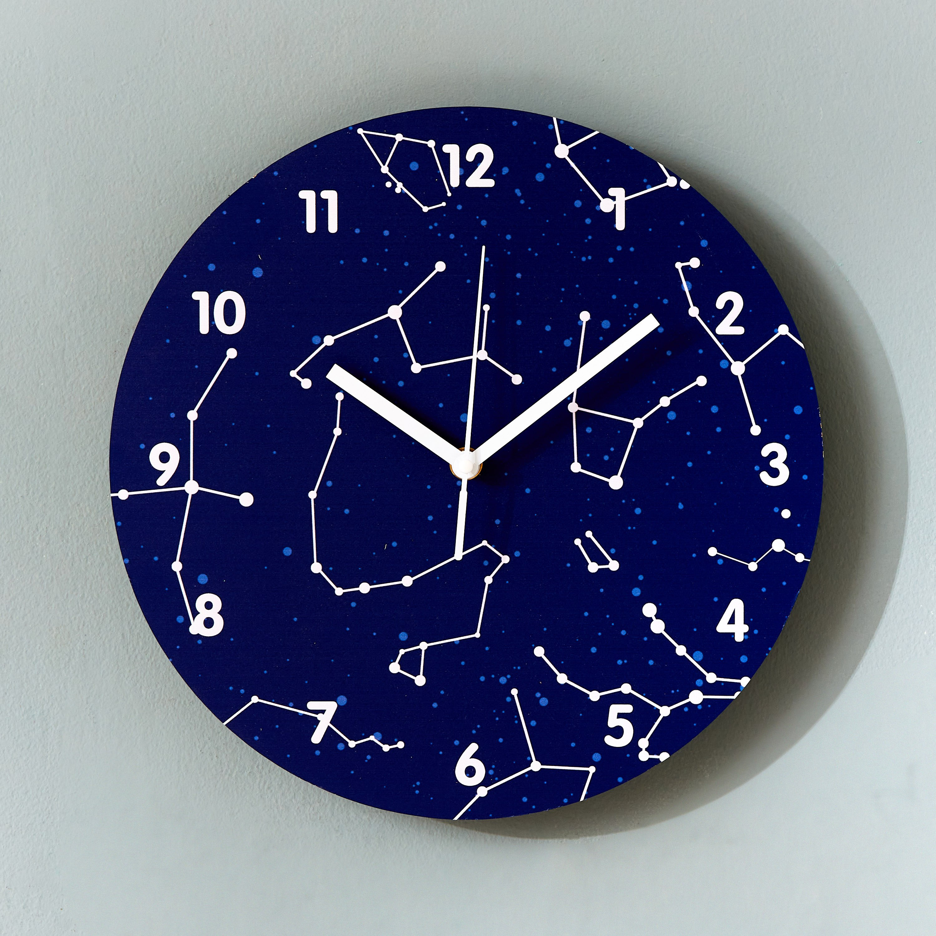 ساعة حائط بتصميم الأبراج من فيو - 30x30x3.5 سم-hbxhomeware-hbxkidsandyouth-image-3