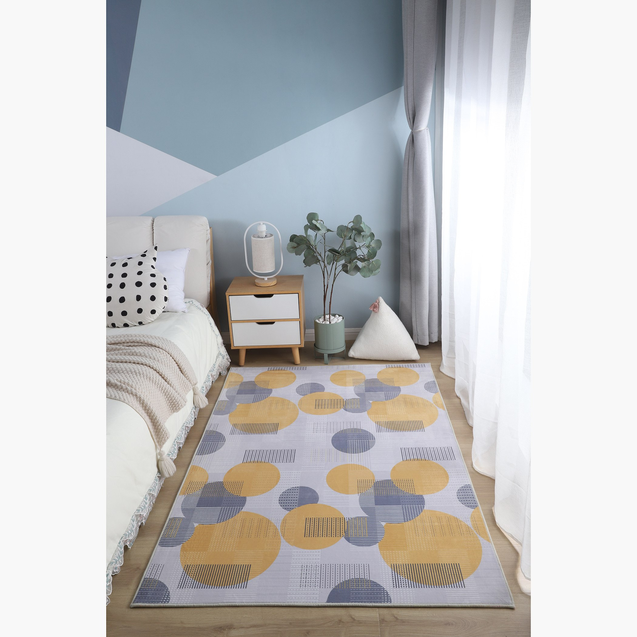 Wells Charlotte Printed Flannel Rug -110x160 cm-hbxdecorandfurnishings-floorcoverings-rugs-image-1