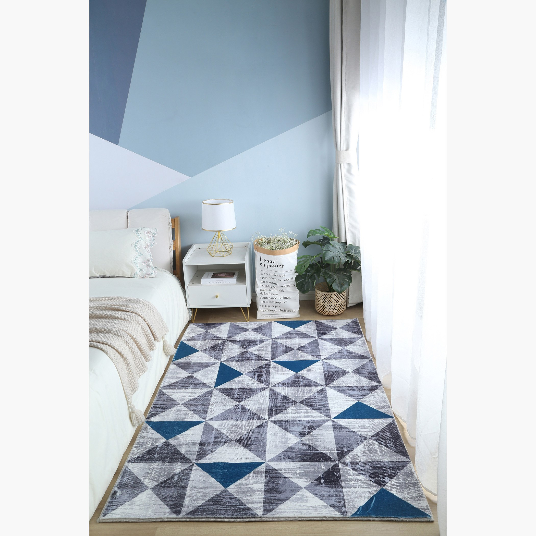 سجادة فرو مخملية بطبعات من بريستول إيزابيلا - 120x170 سم-hbxdecorandfurnishings-floorcoverings-rugs-image-1