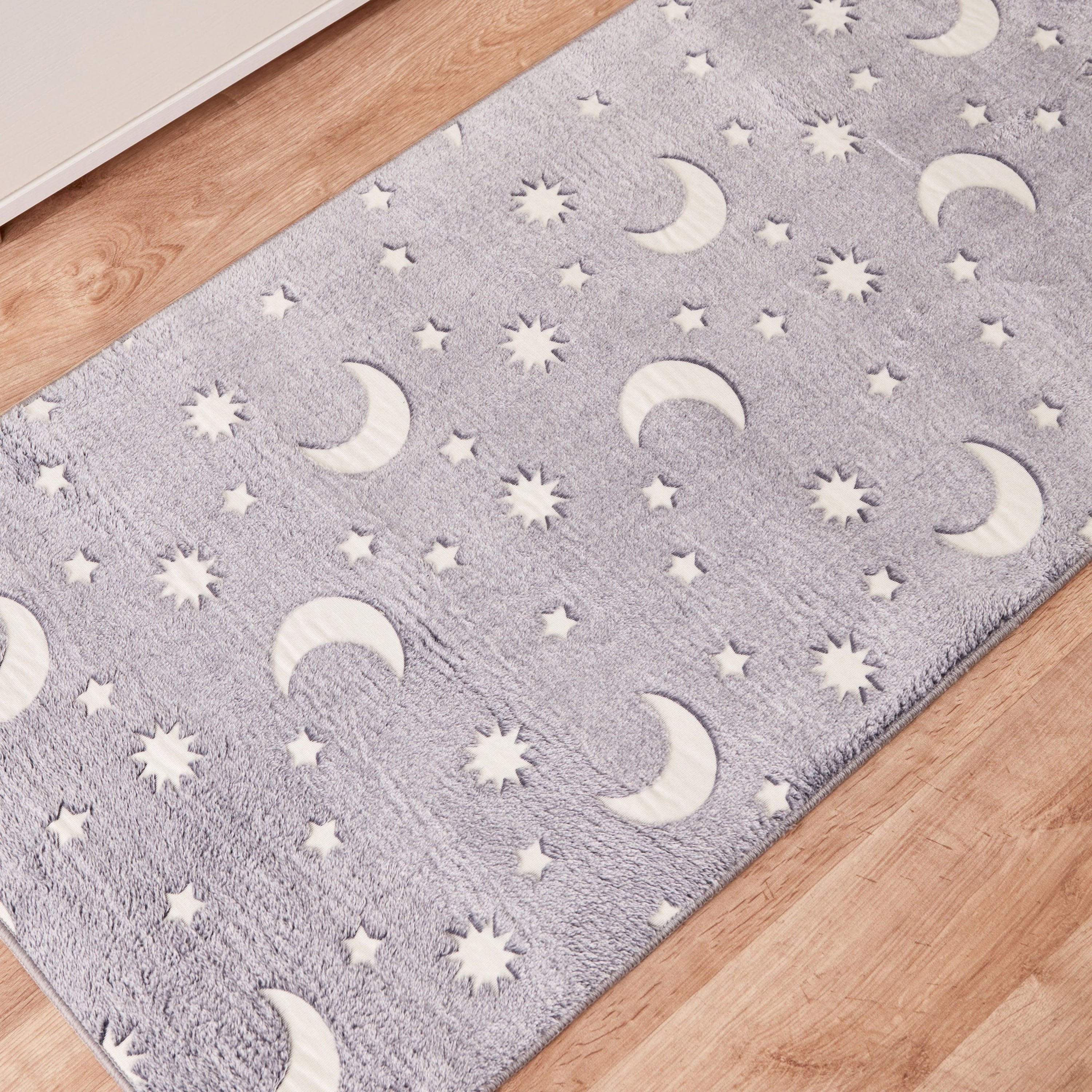 سجادة بتصميم قمر ونجوم تتوهج في الظلام من بن - 60x120 سم-hbxdecorandfurnishings-floorcoverings-rugs-image-3