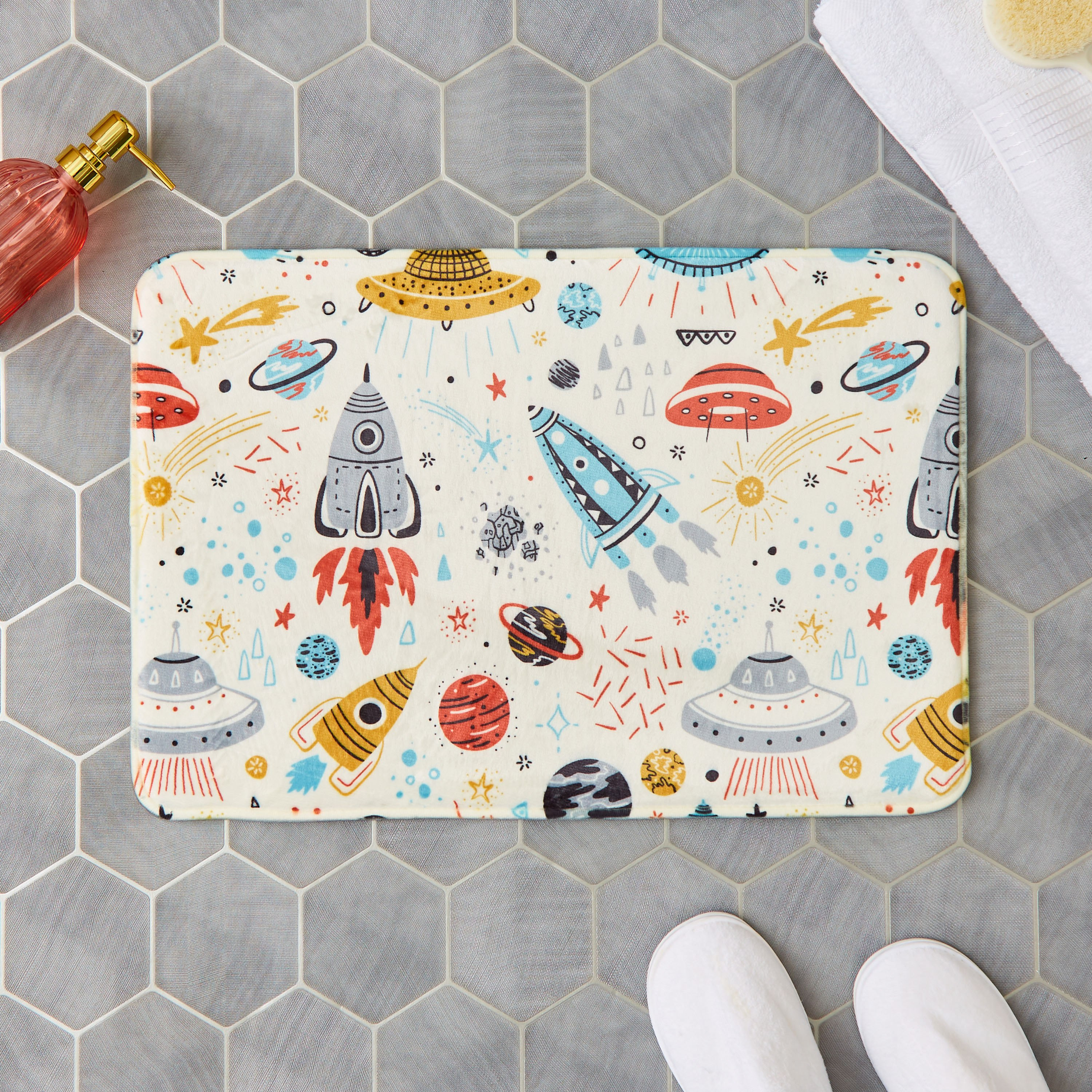 سجادة حمام إسفنج حساس للضغط بتصميم الأبراج من جيون - 40x60 سم-hbxhomeware-kidsessentials-kidsbathmatsandtubmats-image-1