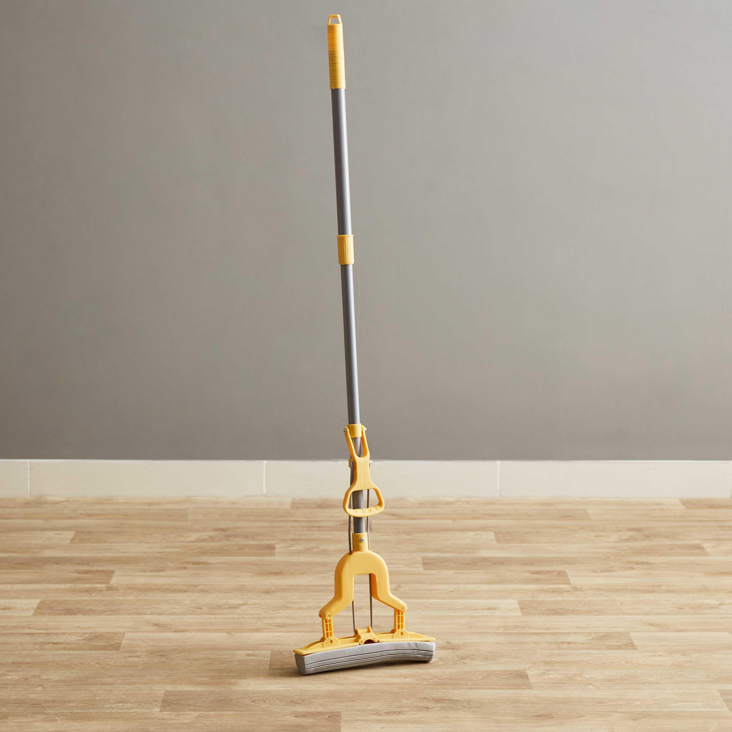 Alina Butterfly Mop with One Refill - 120x27 cm-hbxbathroom-laundry-cleaningaccessories-image-1