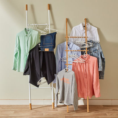 Sustainability 24-Piece Clothes Hanger Set