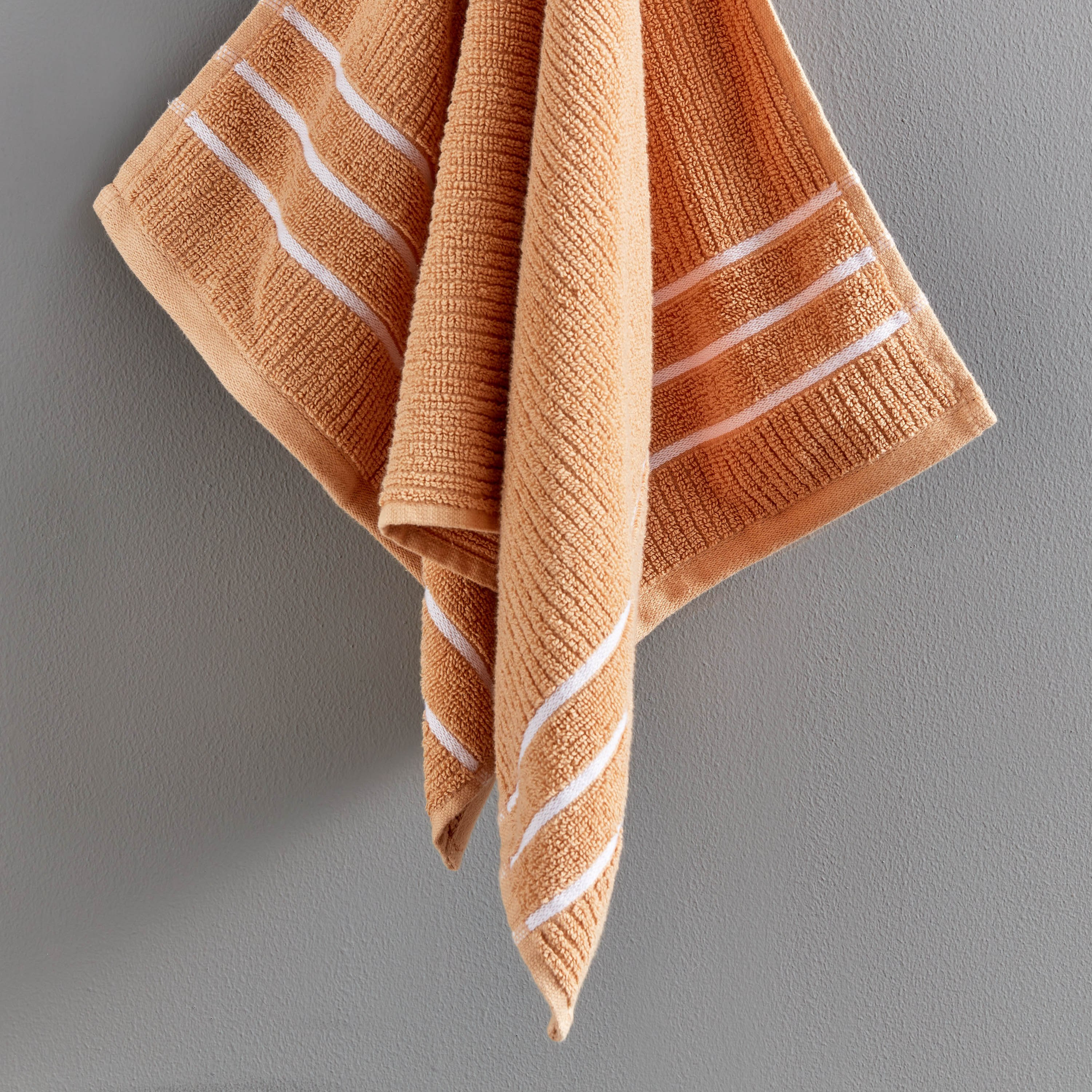 منشفة يد قطن مضلّعة من ماتيو - 70x40 سم-hbxbathroom-bathroomtextiles-image-2