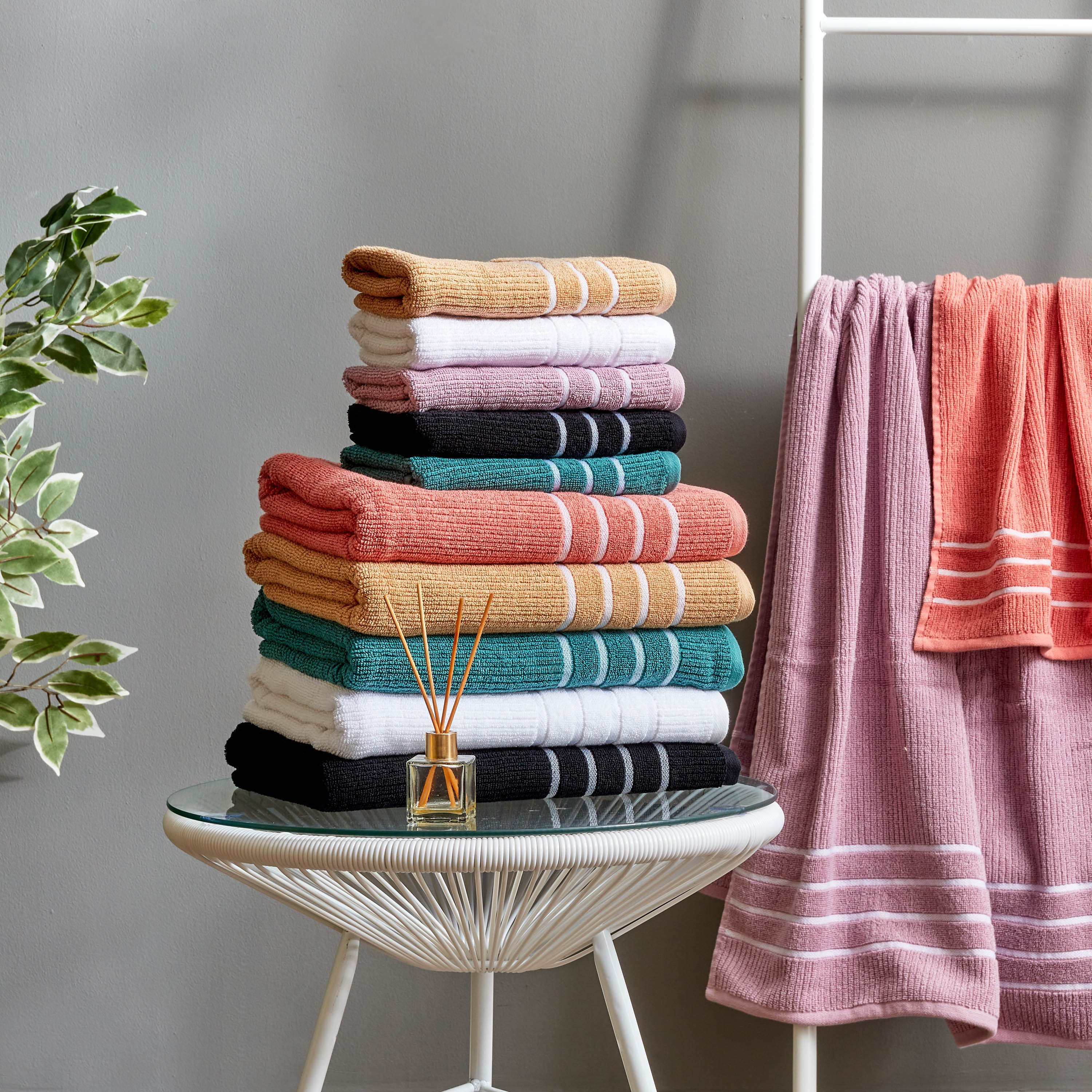منشفة يد قطن مضلّعة من ماتيو - 70x40 سم-hbxbathroom-bathroomtextiles-image-4
