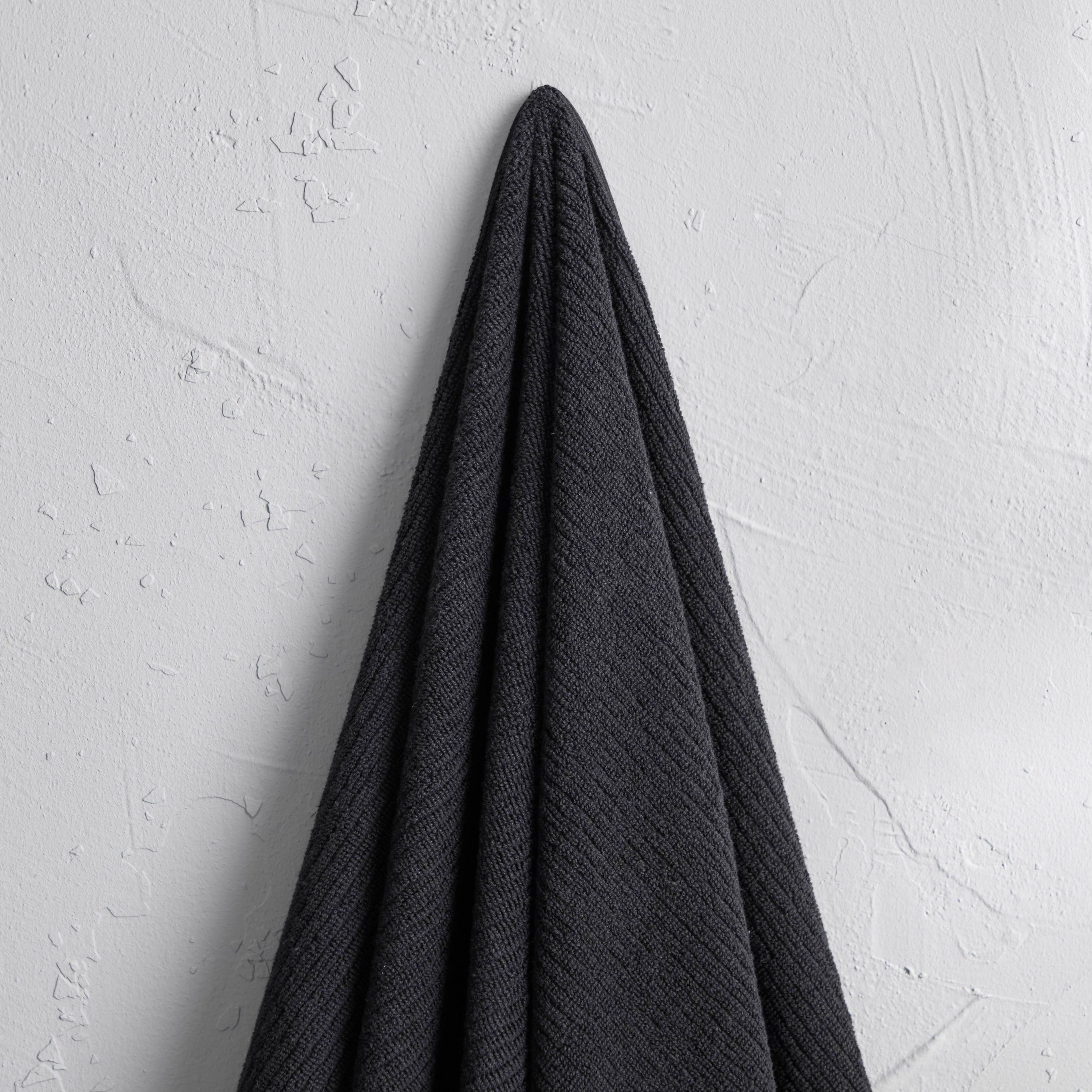 منشفة حمام قطن مضلعة من ماتيو - 136x68 سم-hbxbathroom-bathroomtextiles-image-2