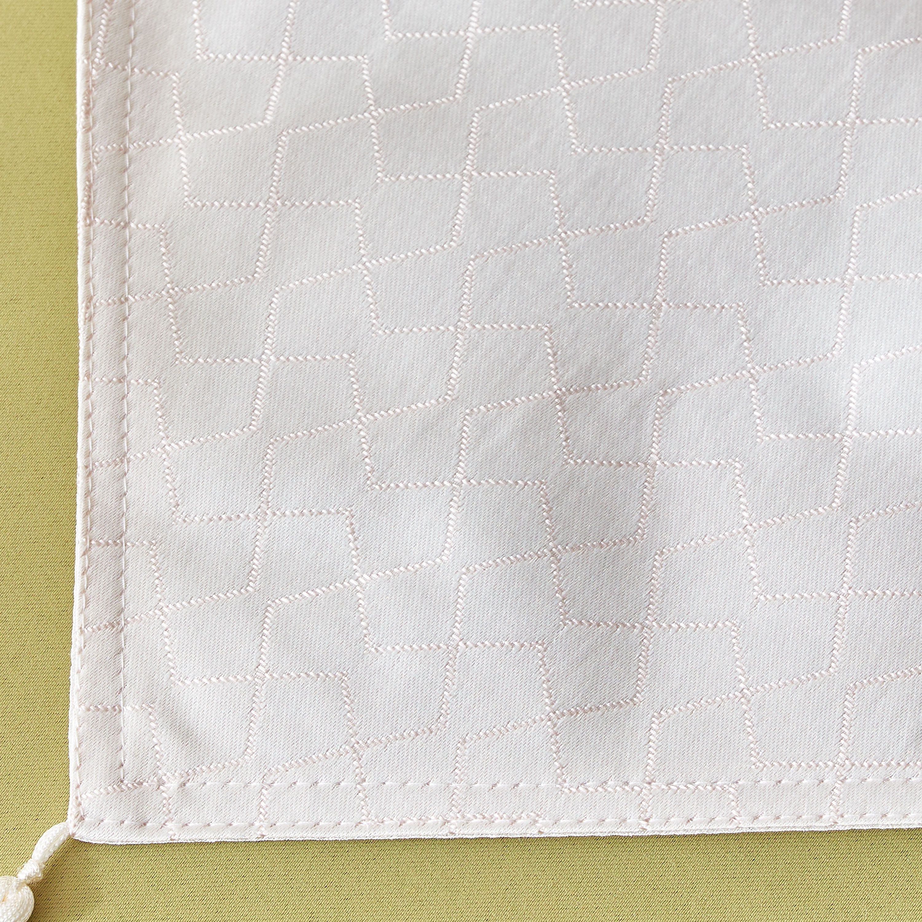 مفرش طاولة جاكارد من هاربر - 33x120 سم-hbxdecorandfurnishings-homefurnishings-tablelinens-image-2