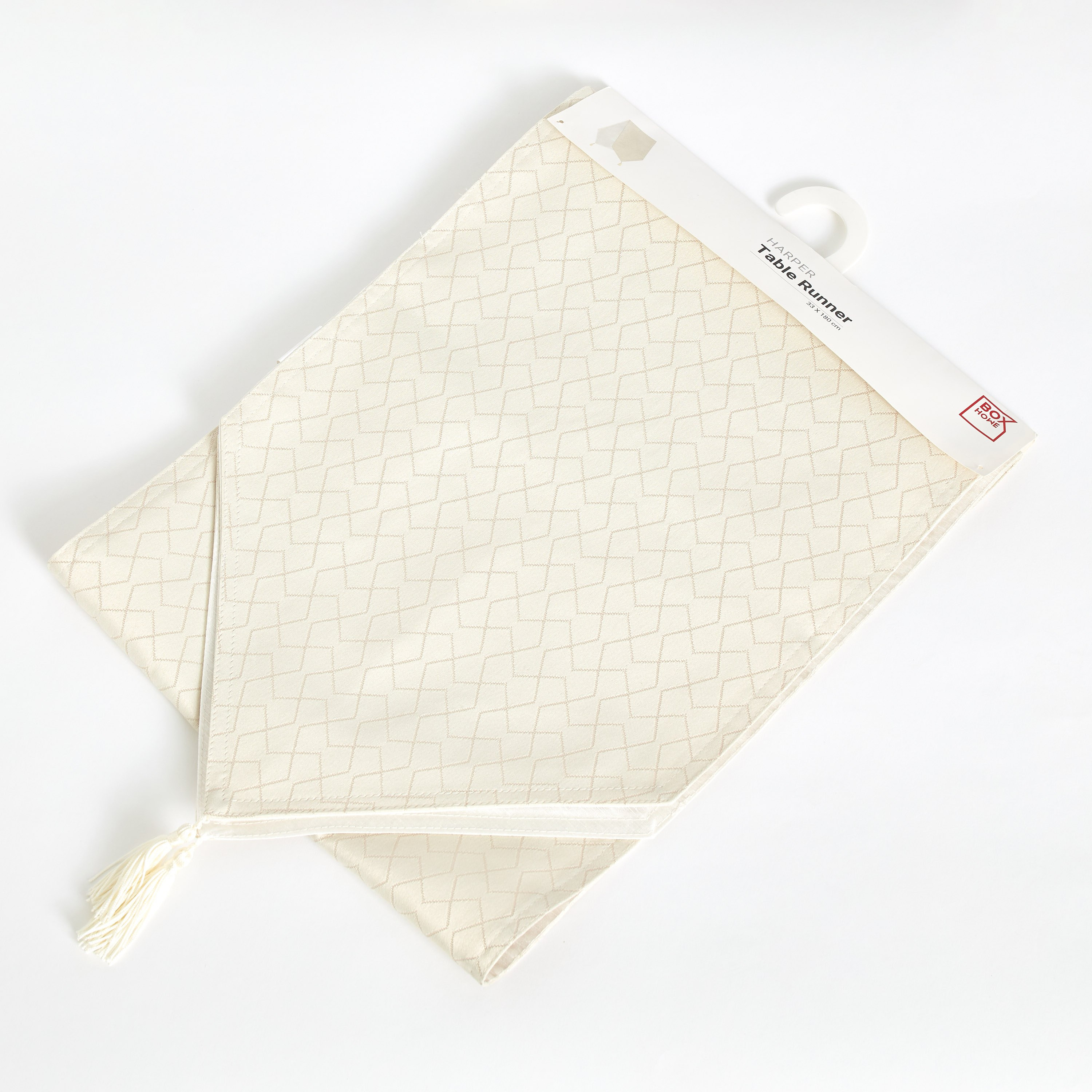 مفرش طاولة جاكارد من هاربر - 33x180 سم-hbxdecorandfurnishings-homefurnishings-tablelinens-image-5