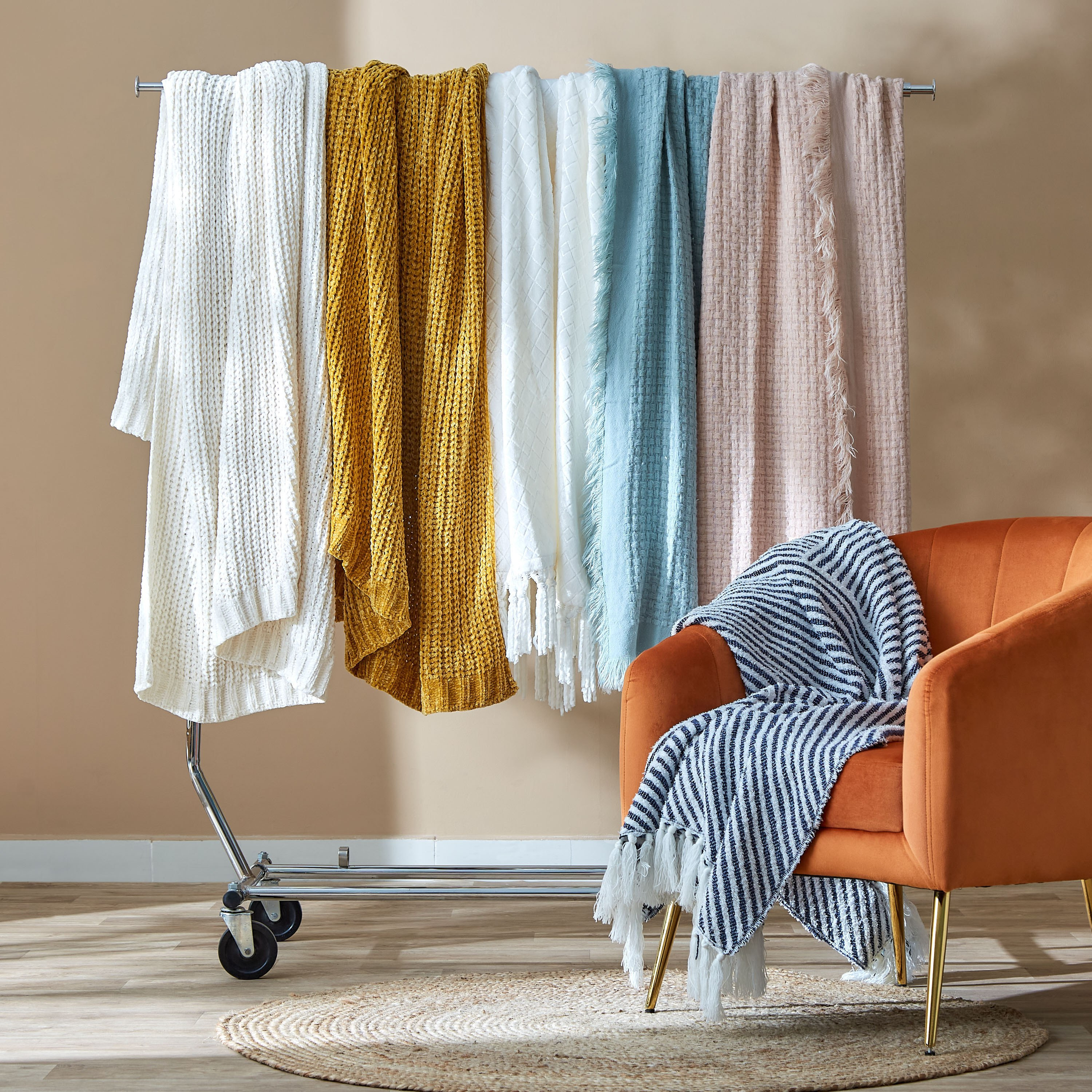 بطانية خفيفة شنيل من هانا - 130x170 سم-hbxhomeware-hbxbedroom-image-5