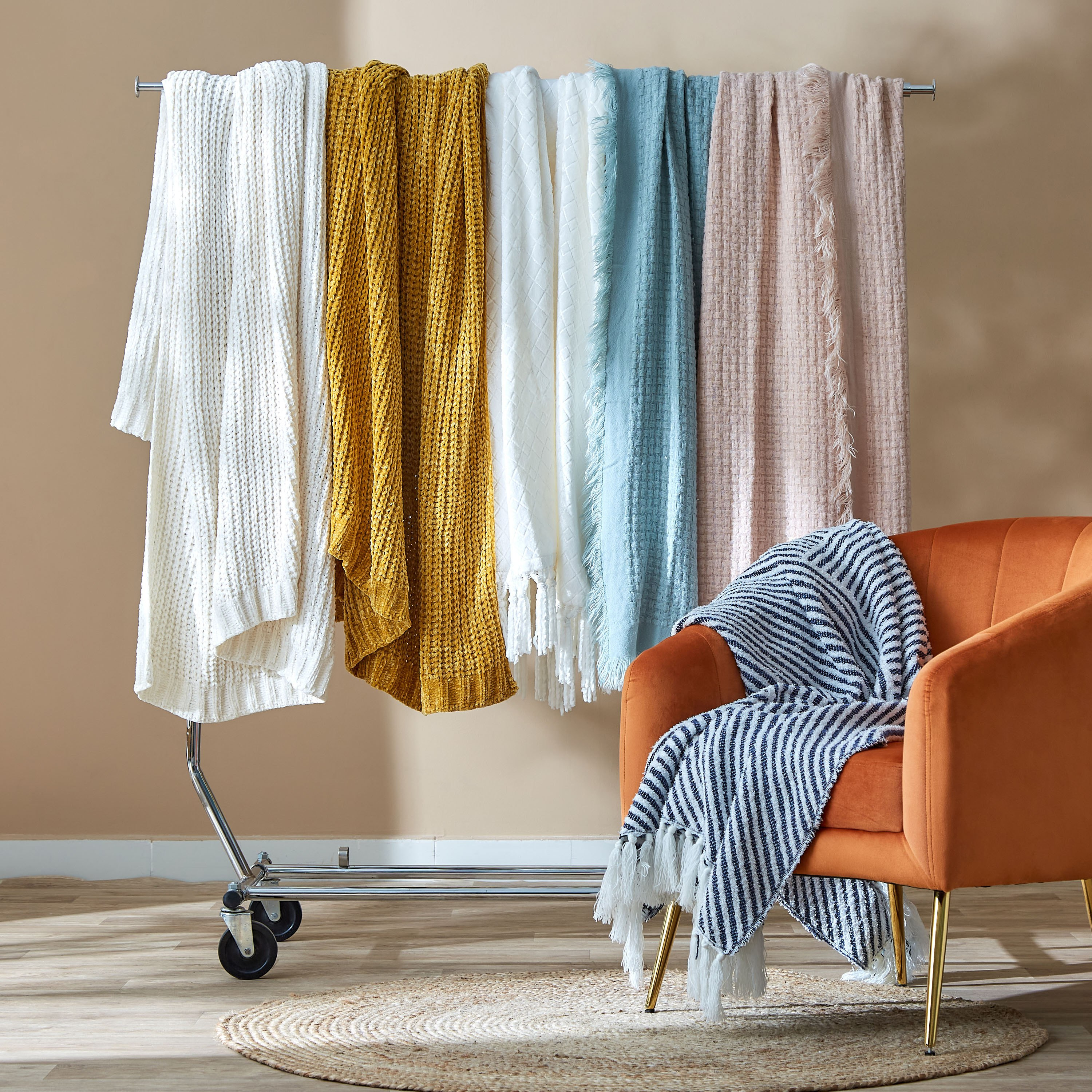 بطانية خفيفة شنيل من هانا - 120x160 سم-hbxhomeware-hbxbedroom-image-5