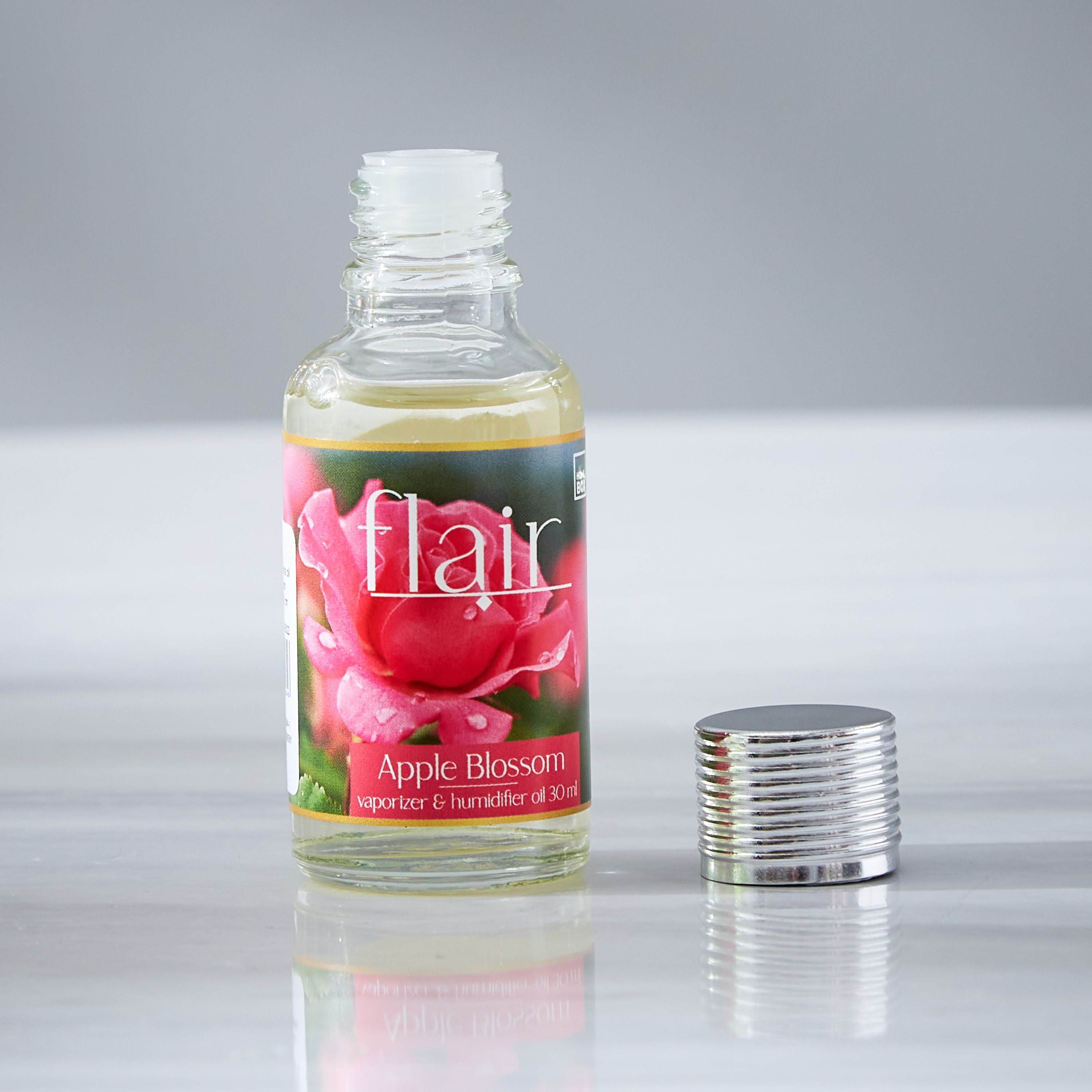 Flair Apple Blossom Aroma Oil - 30 ml-hbxhomeware-hbxdecorandfurnishings-image-2