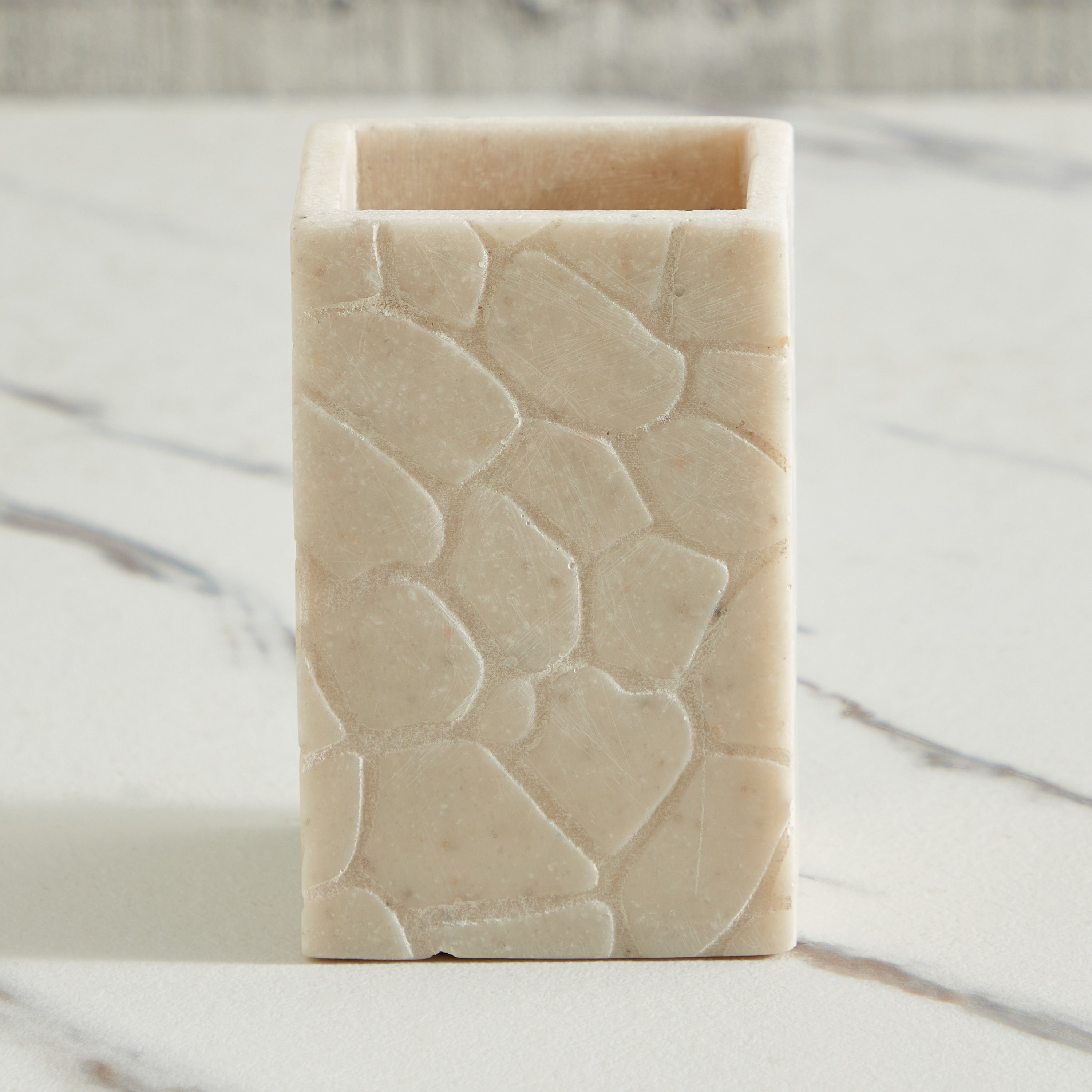 كوب من بوليستون - 7x7x10.5 سم-hbxdecorandfurnishings-bathroomaccessories-bathroomsets-image-1