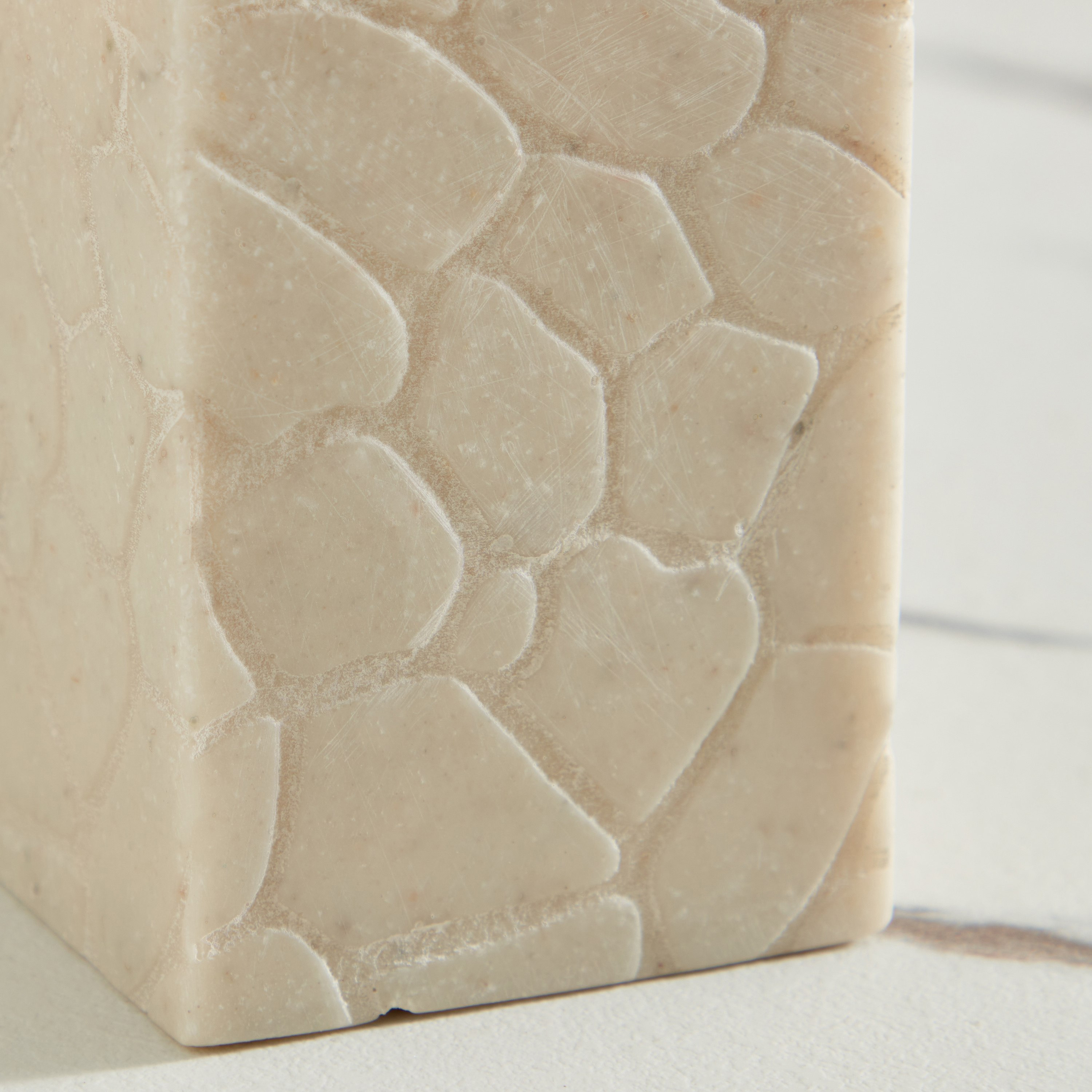كوب من بوليستون - 7x7x10.5 سم-hbxdecorandfurnishings-bathroomaccessories-bathroomsets-image-4