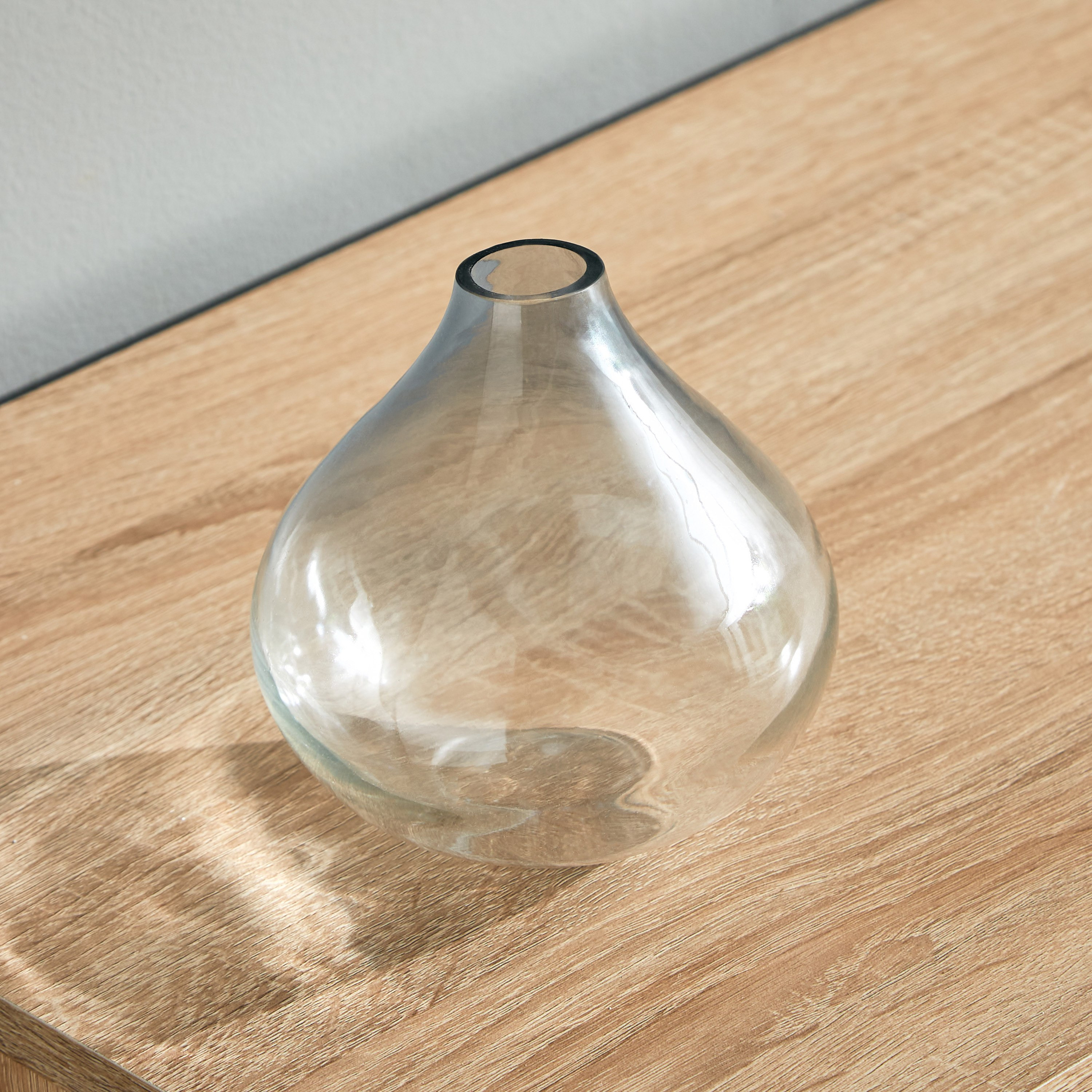 مزهرية زجاج بأطراف ضيقة من أومبري - 12.7x12.7 سم-hbxbedroom-decorandaccessories-vases-image-2