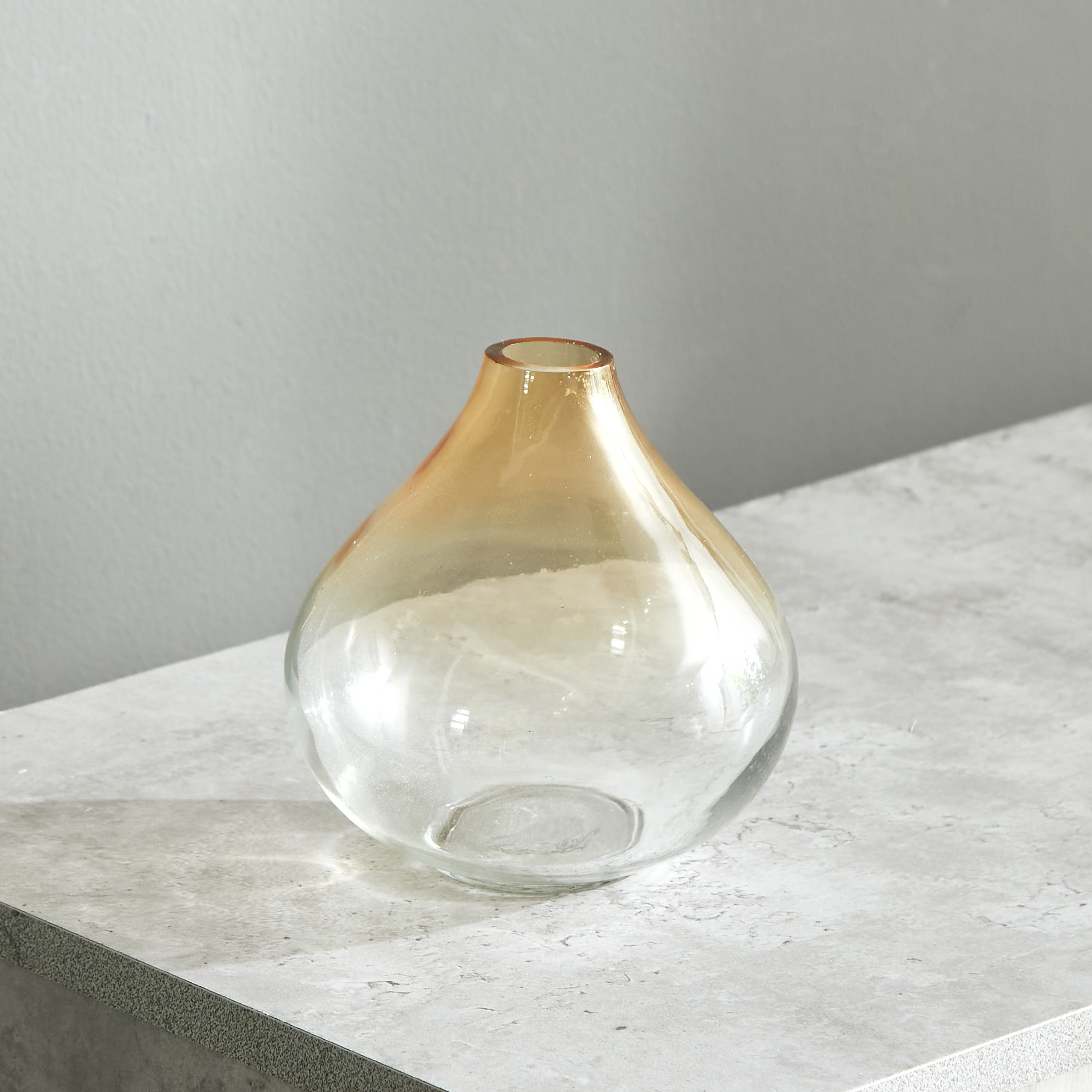 مزهرية زجاج بأطراف ضيقة من أومبري - 12.7x12.7 سم-hbxbedroom-decorandaccessories-vases-image-1