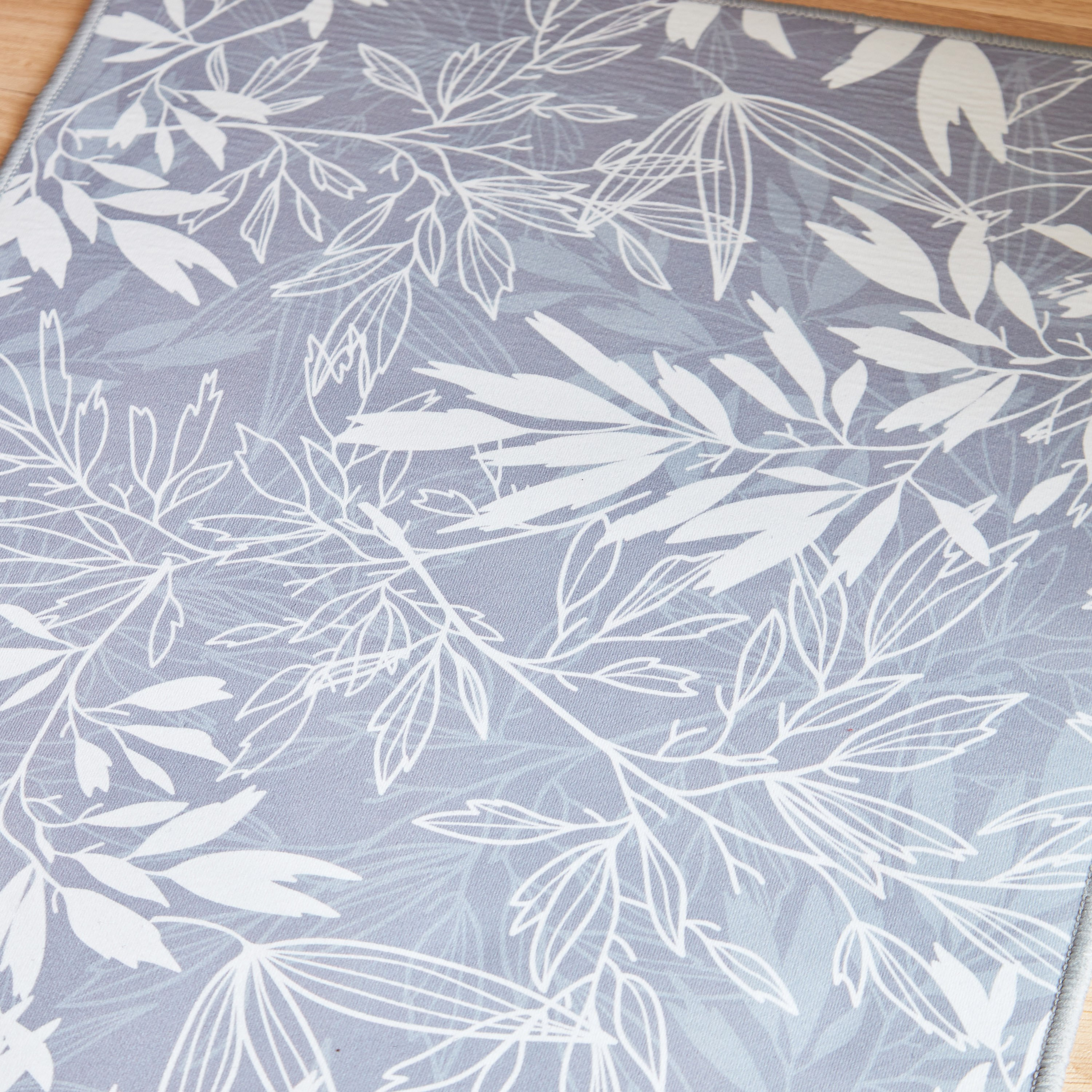 سجادة بطبعات أميلي من أتلانتا - 60x150 سم-hbxdecorandfurnishings-floorcoverings-rugs-image-3