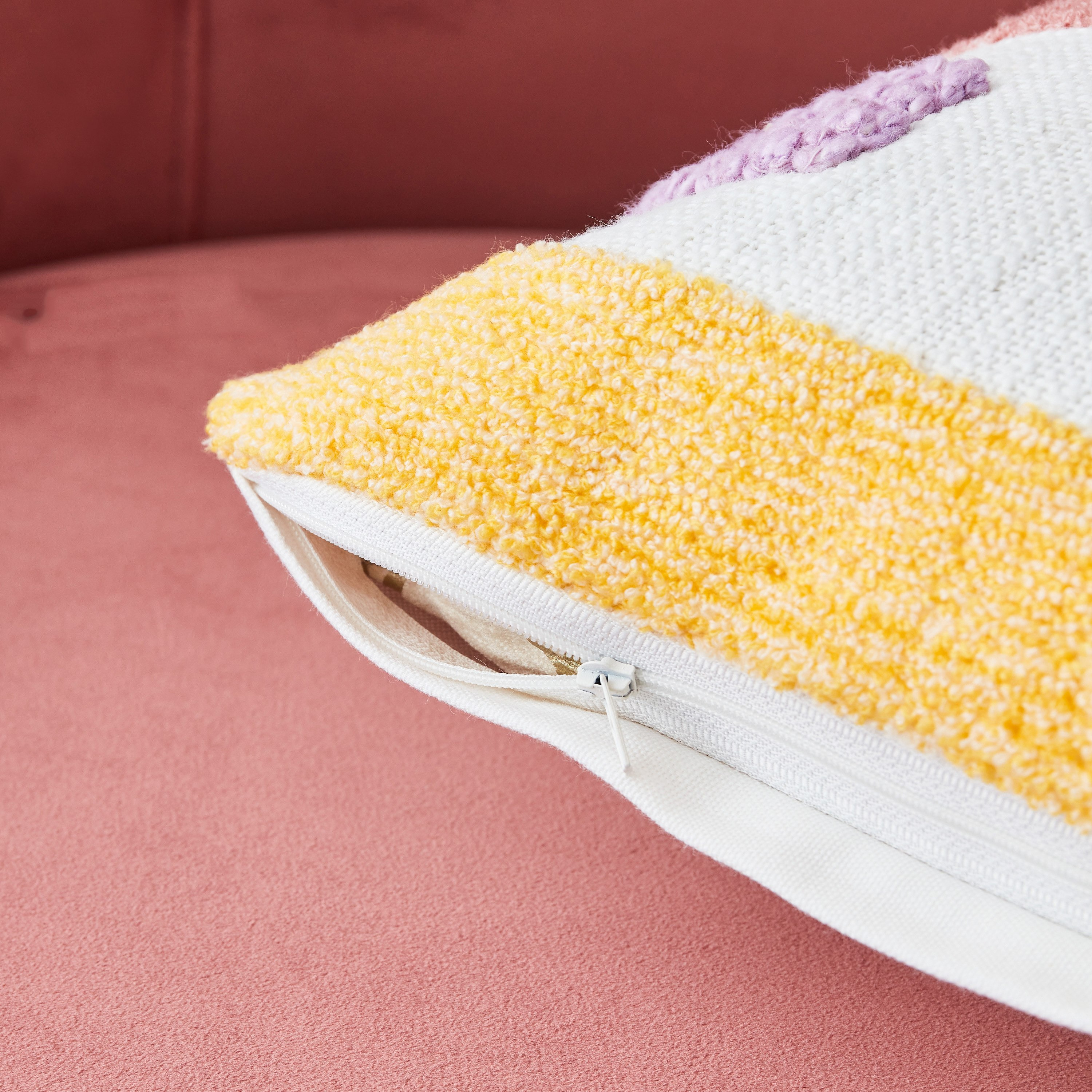 وسادة محشوّة معنقدة من صني ستيت دينيس - 30x50 سم-hbxlivingroom-furnishings-cushionsandcovers-filledcushions-image-4