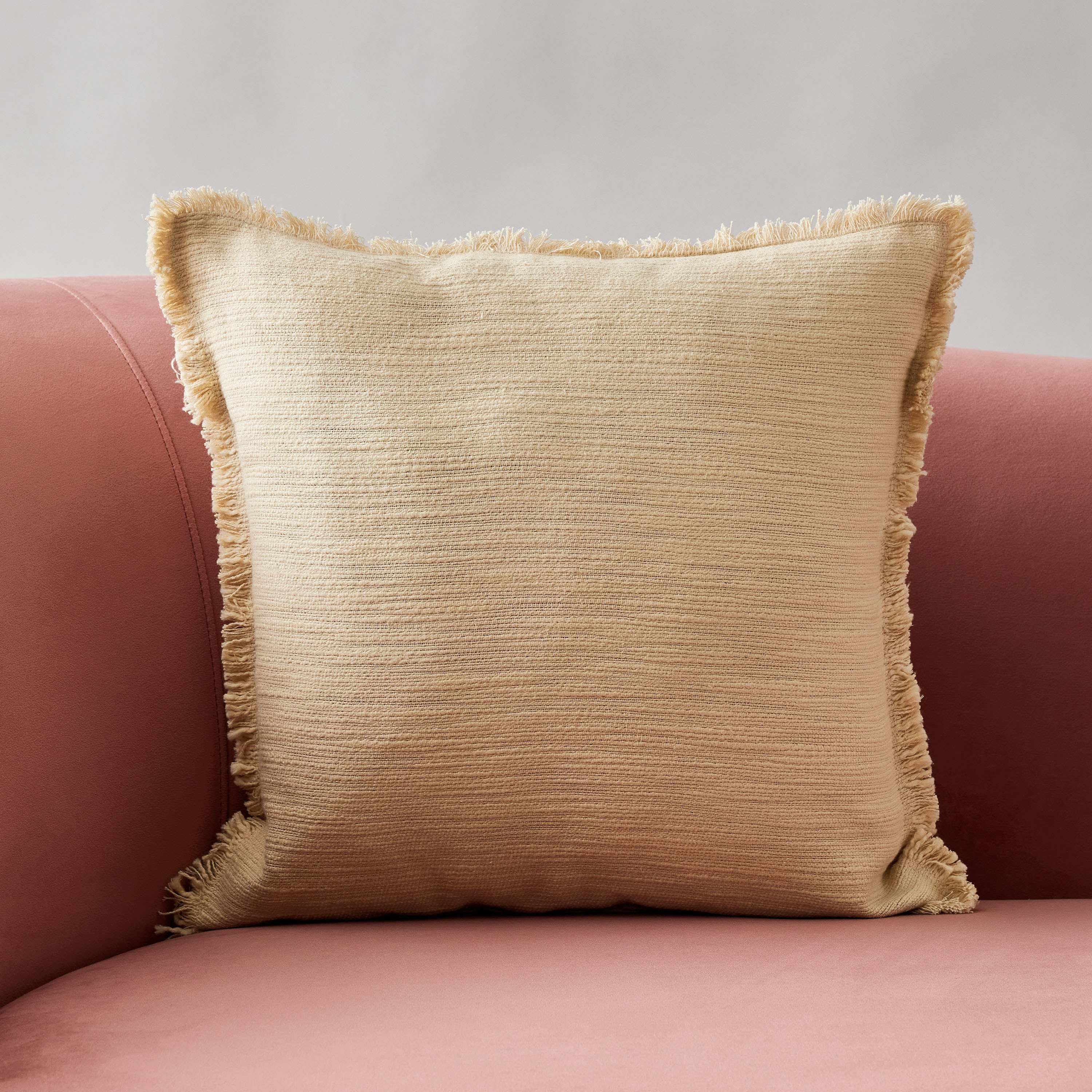 غطاء وسادة سادة سلوب بشراشيب من فريا - 45x45 سم-hbxhomeware-cushionsandcovers-cushioncovers-image-1