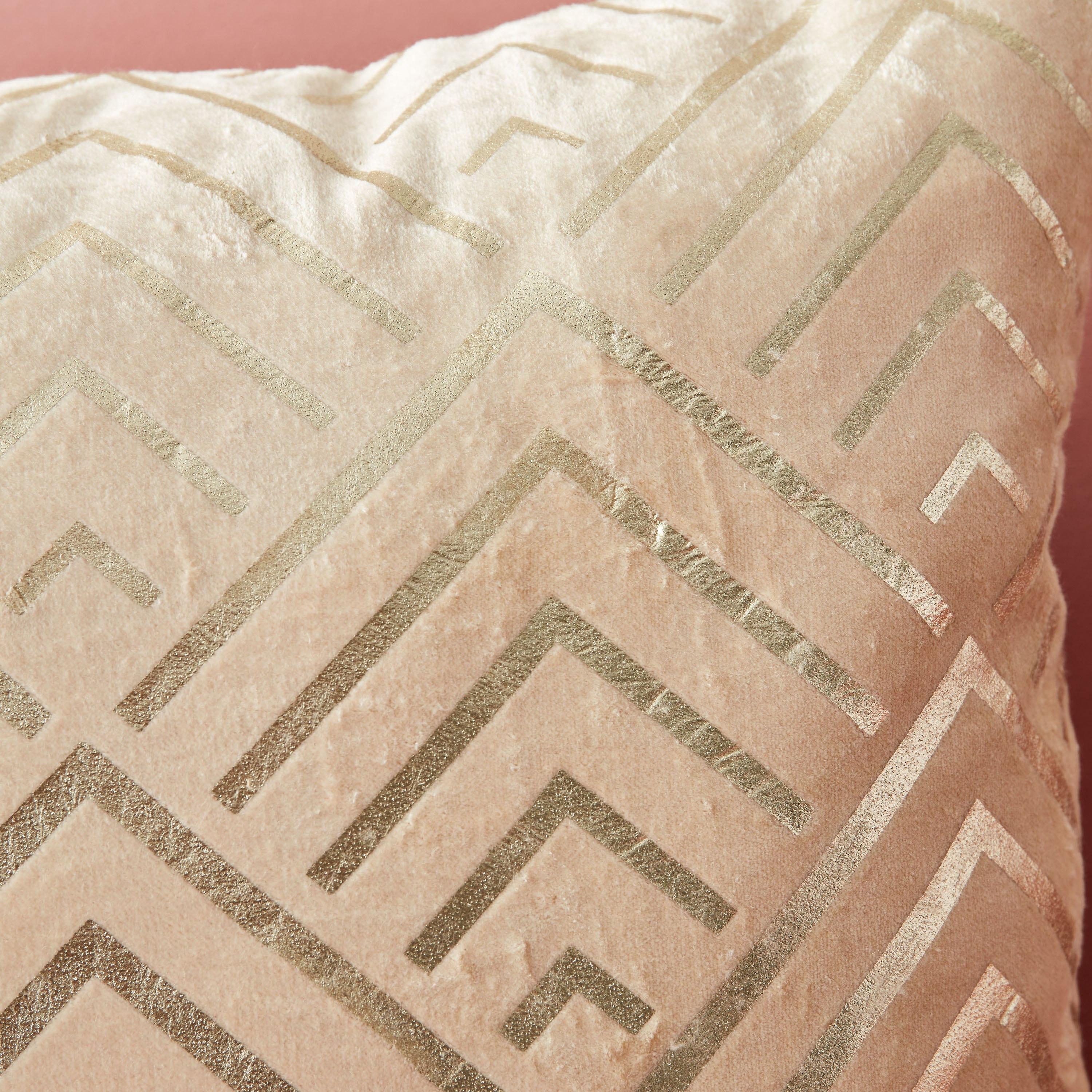 غطاء وسادة مخملي بطبعات فويل من كينسلي - 40x40 سم-hbxhomeware-cushionsandcovers-cushioncovers-image-3