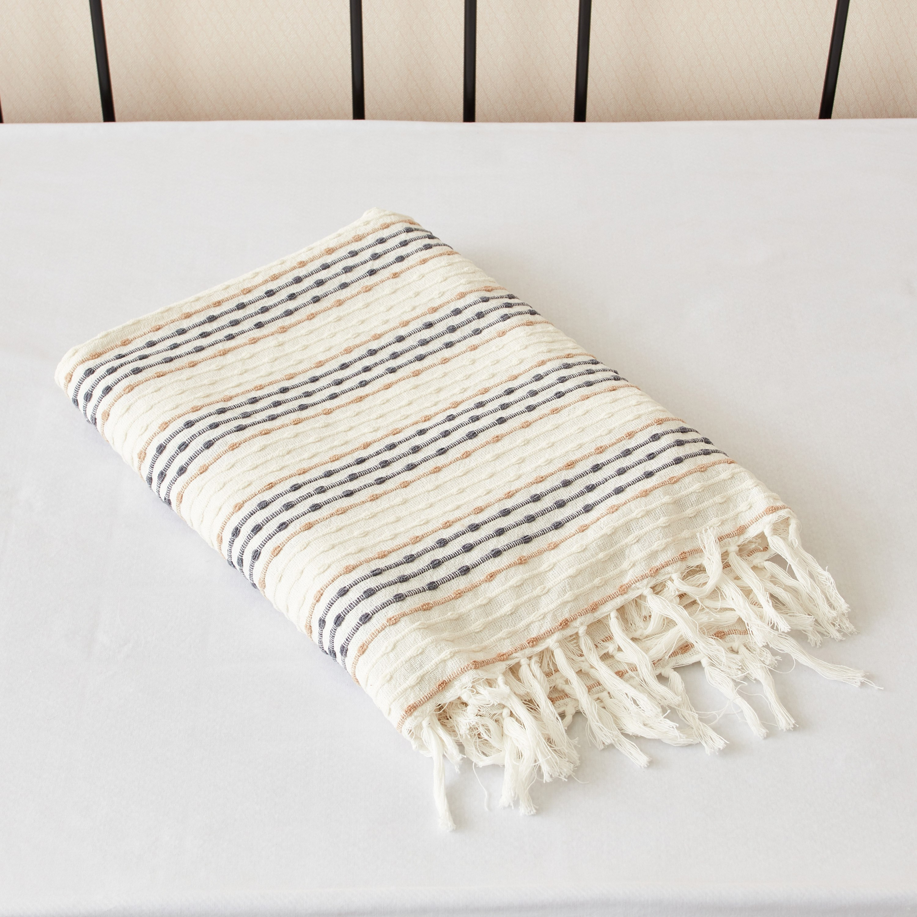 بطانية خفيفة منسوجة من هالي - 130x170 سم-hbxhomeware-hbxbedroom-image-4
