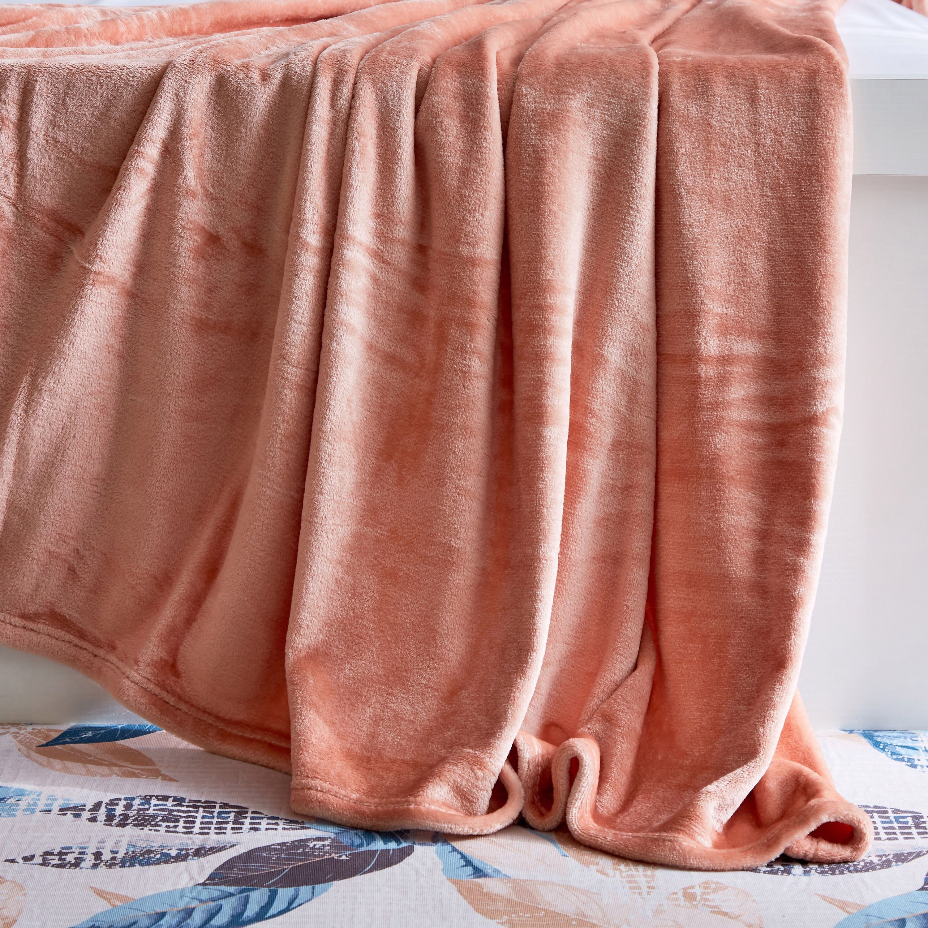 بطانية كوين فلانيل سادة من نوفا - 200x220 سم-hbxhomeware-hbxbedroom-image-4