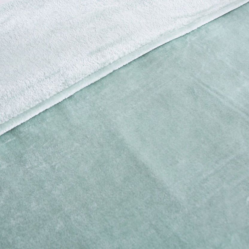 Nova Solid Flannel Twin Blanket - 140x200 cm-Blankets-image-2