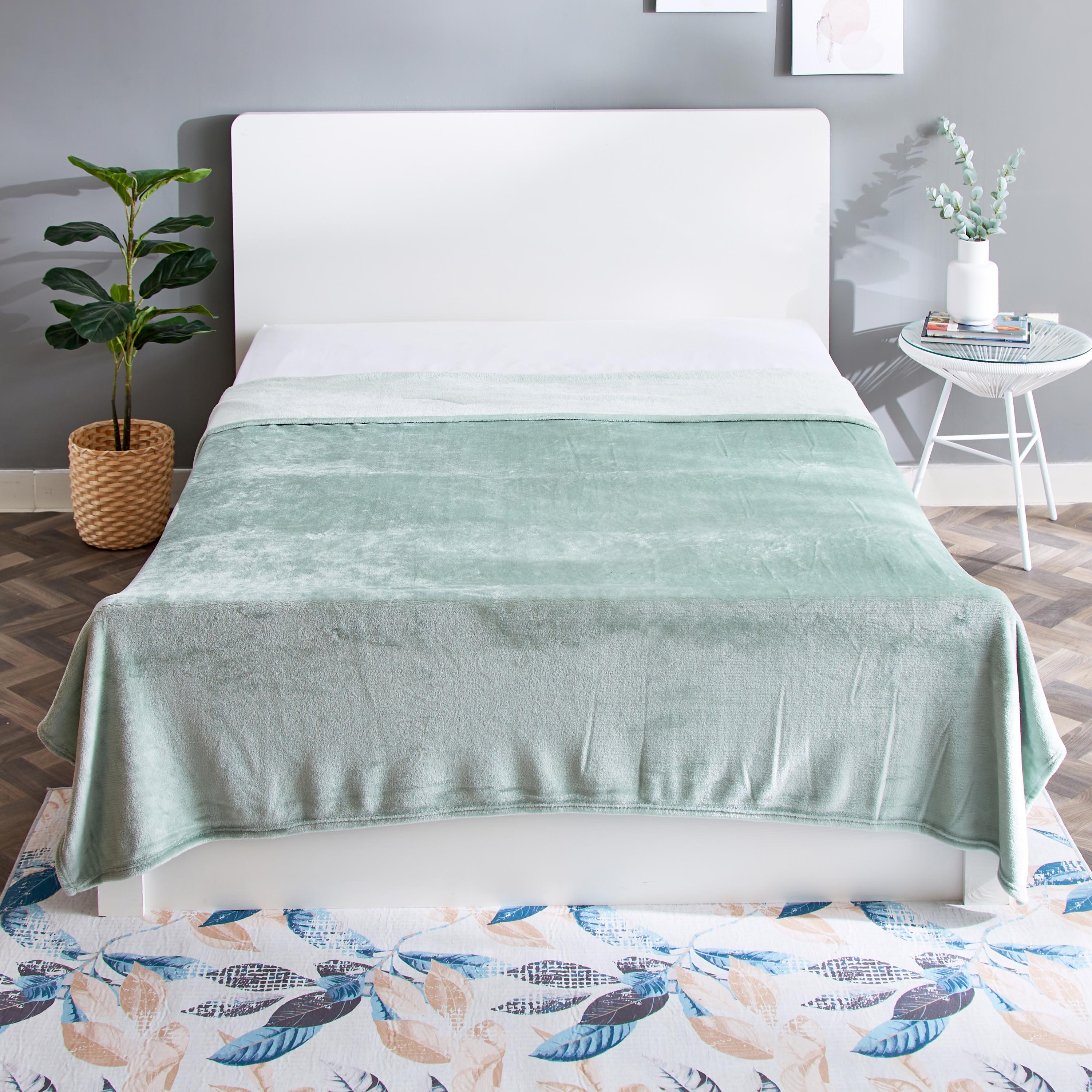 بطانية كوين فلانيل سادة من نوفا - 200x220 سم-hbxhomeware-hbxbedroom-image-2