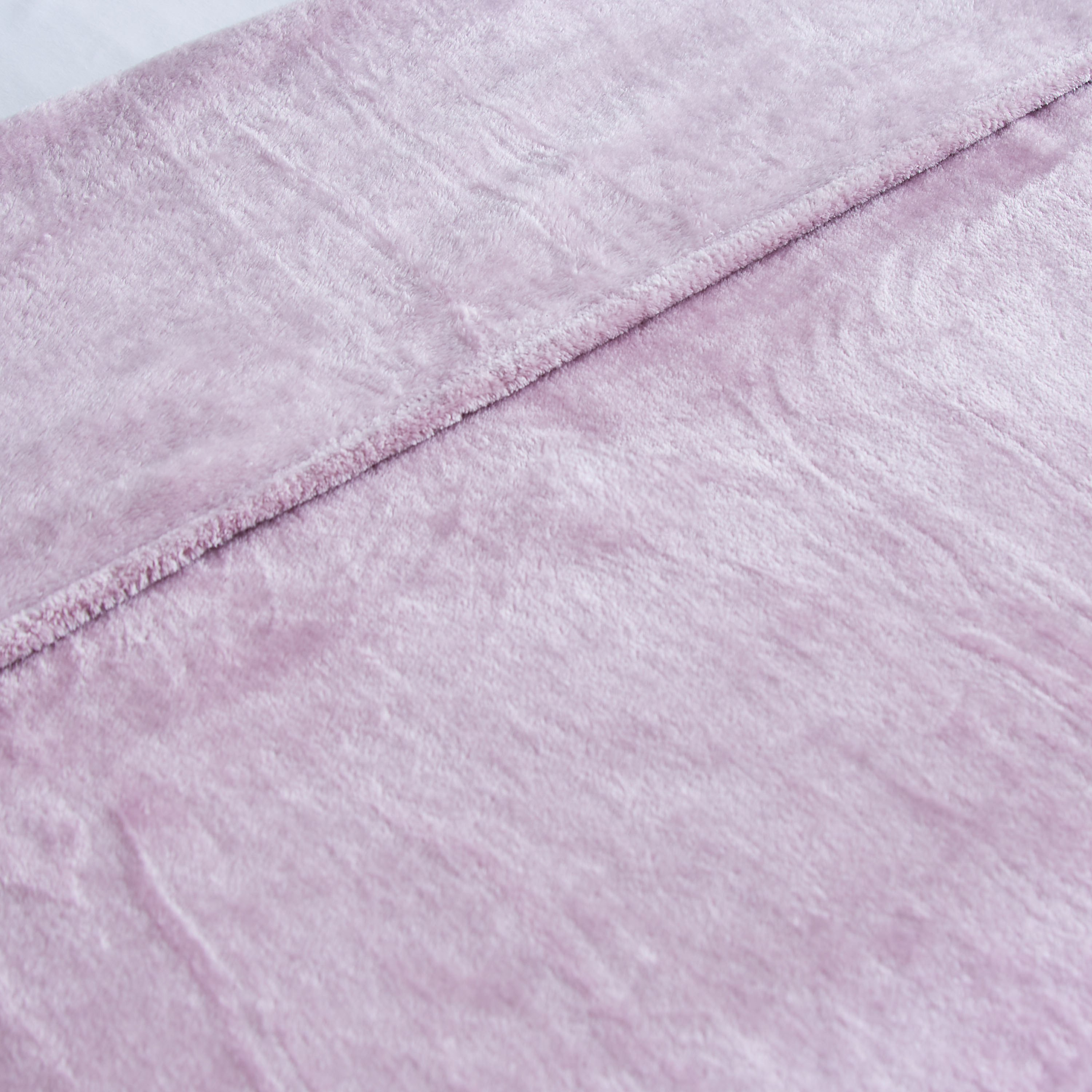 Nova Solid Flannel Queen Blanket - 200x220 cm-hbxhomeware-hbxbedroom-image-3